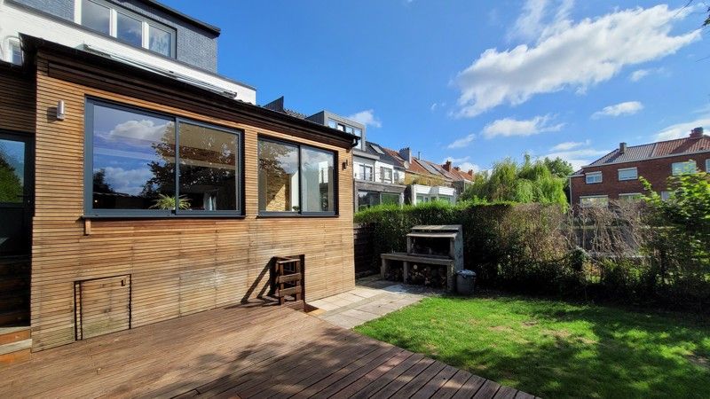 GELIJKVLOERSAPPARTEMENT MET TUIN EN GARAGE IN KONINGSLO foto 21