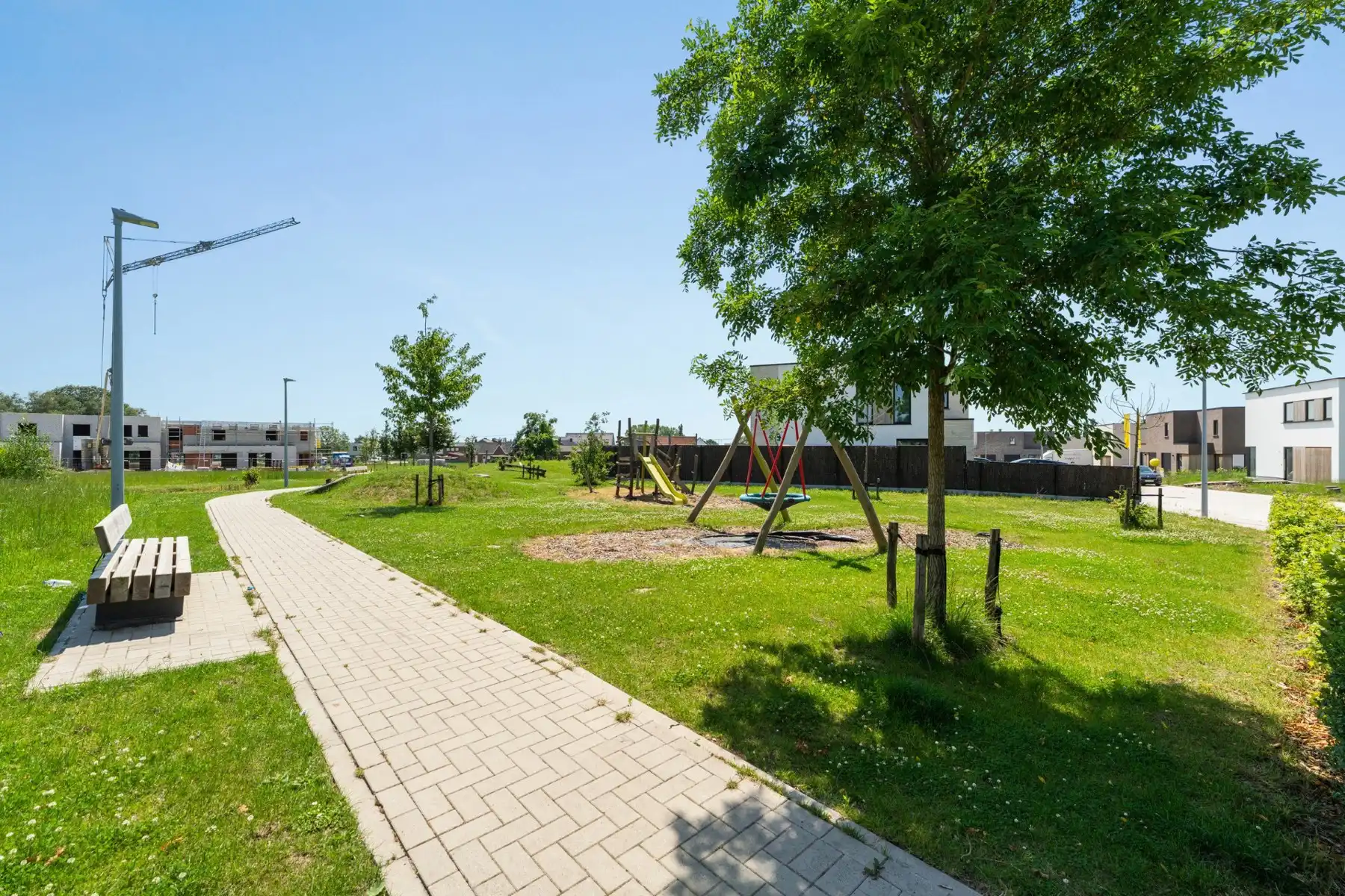 Moderne, halfopen woning in Ardooie foto 4