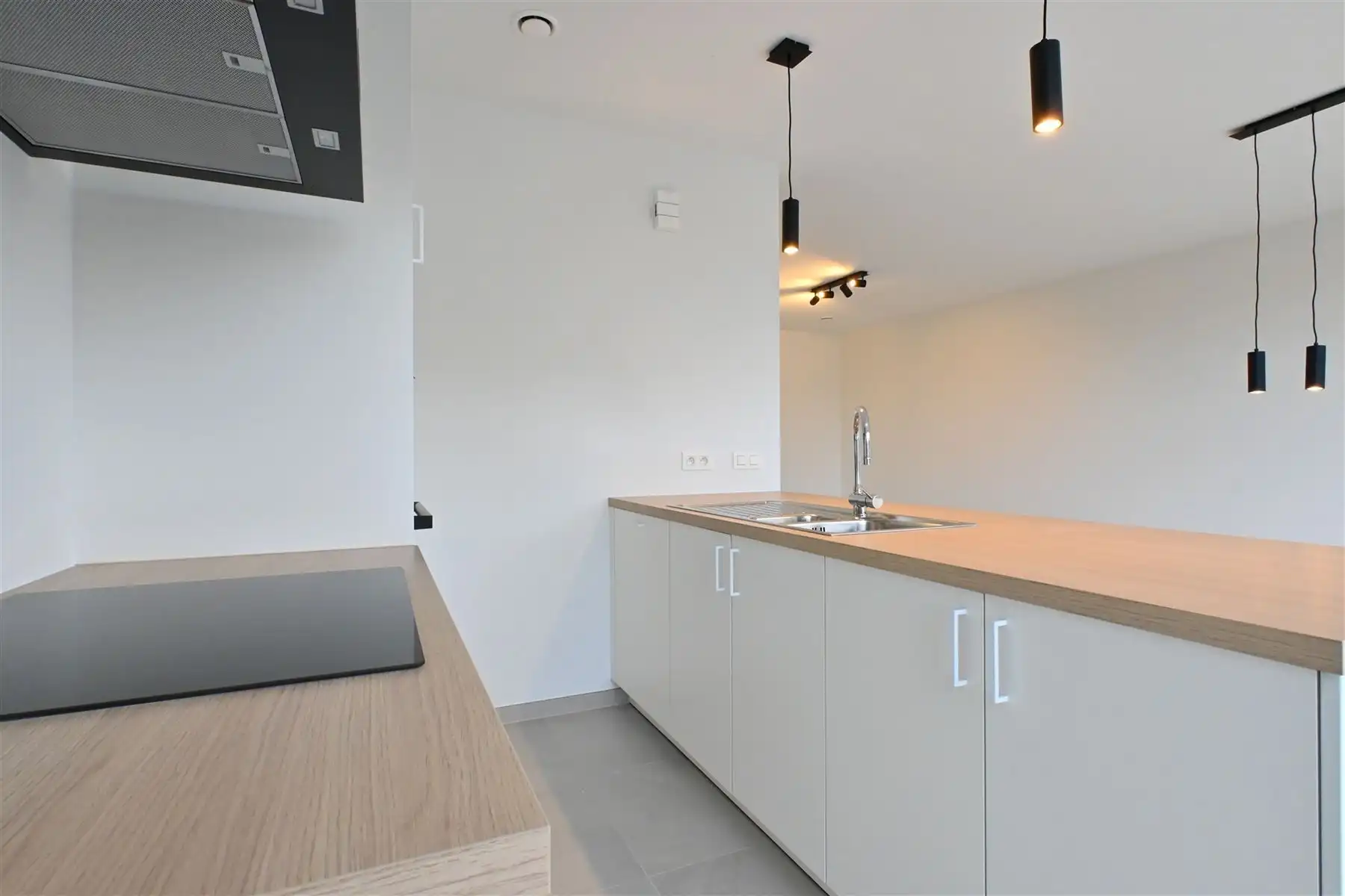 Nieuwbouwwoning met alle comfort foto 8
