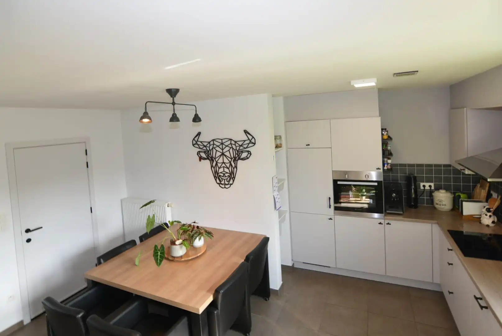 Energiezuinig duplex-appartement met 2 slpk, terras en carport met berging. foto 12