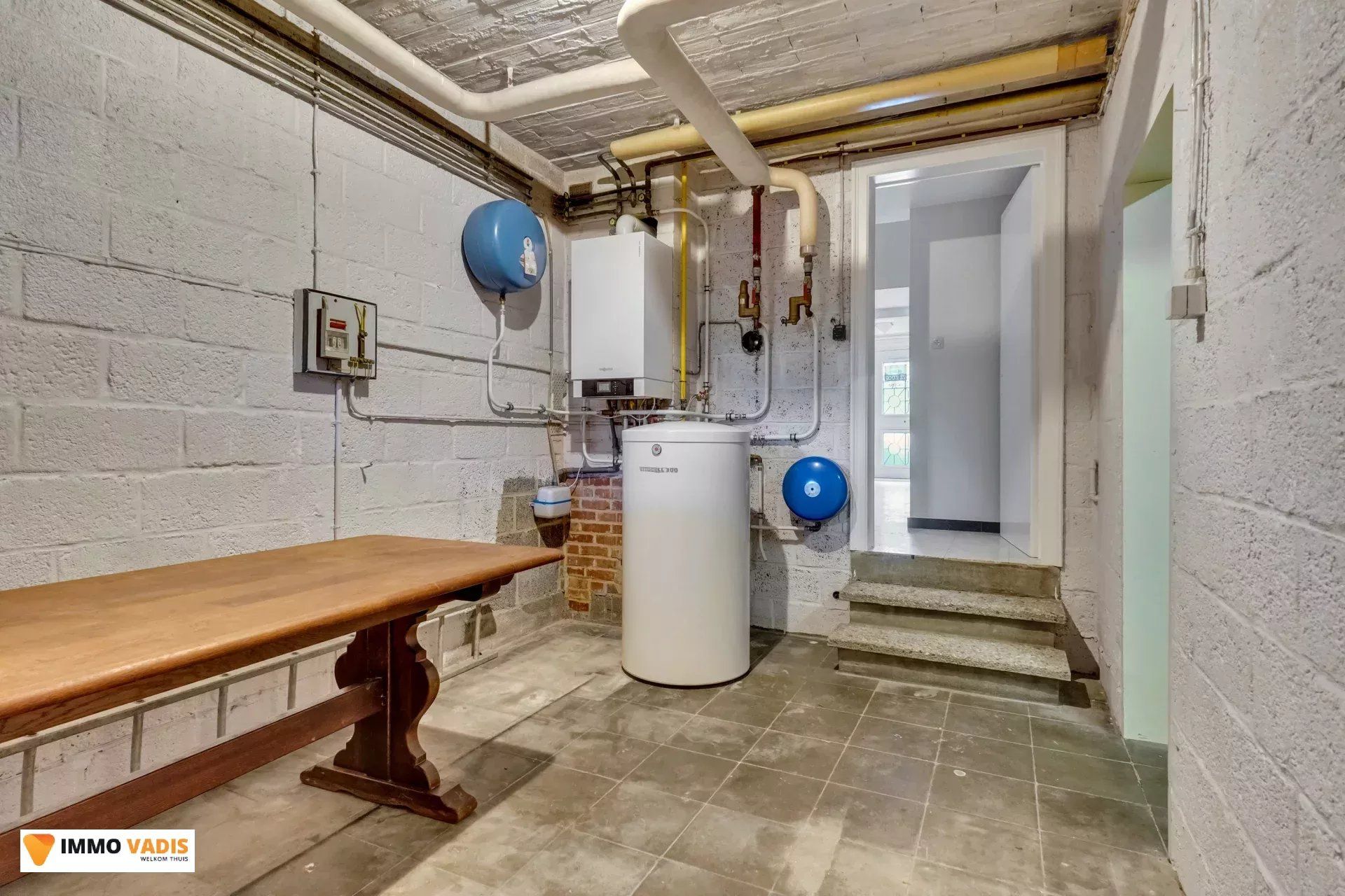 Karaktervolle herenwoning met vier slaapkamers, inpandige garage en tuin foto 22