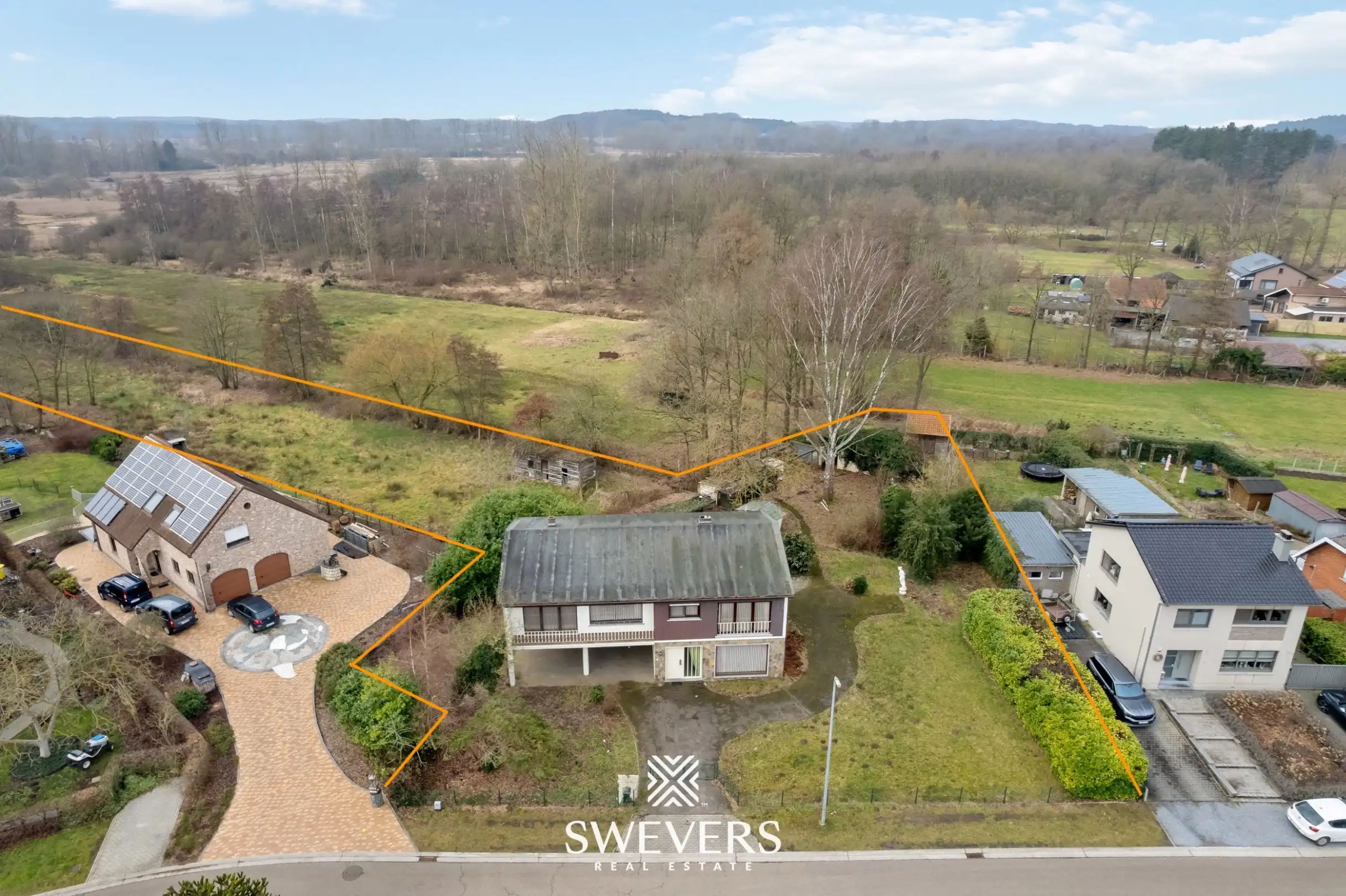 Bel-etage woning, 3 slpk, met aansluitende weide en vergunde stallingen en aparte weide, in totaal op 85a52ca foto 24