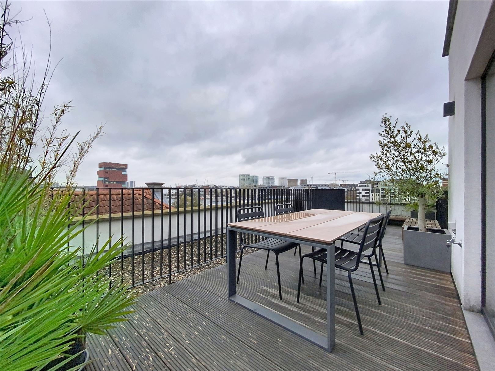 Exclusief appartement met zicht op het water foto 11