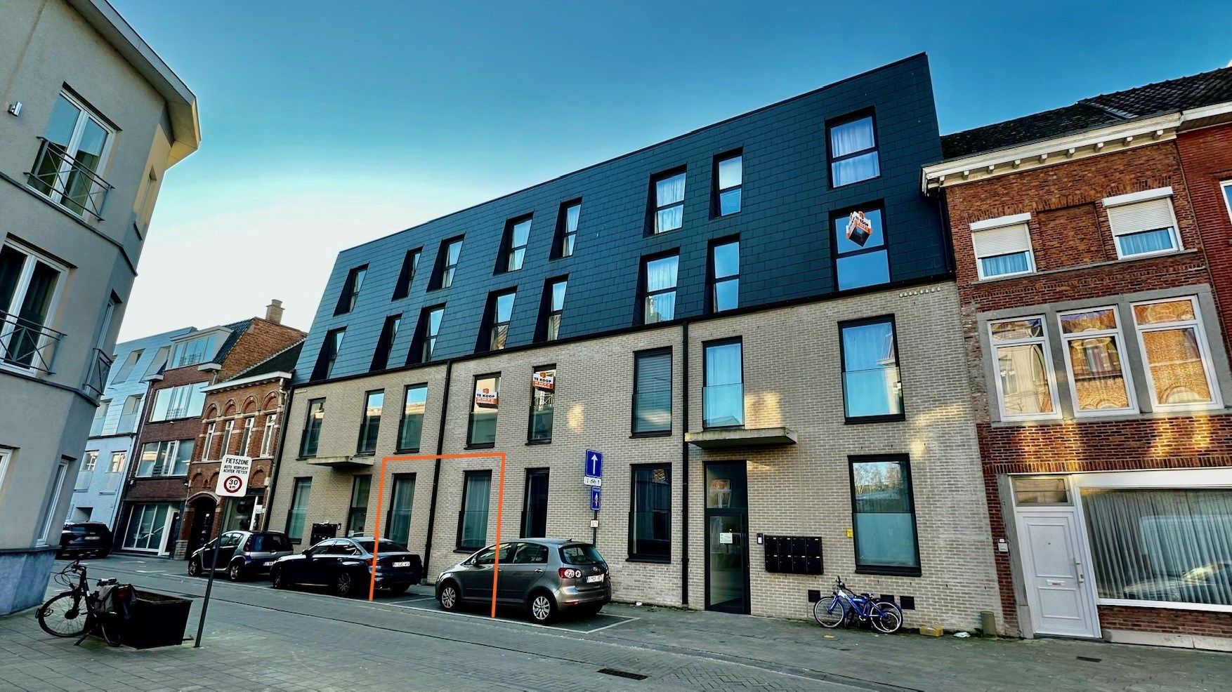 Energiezuinig nieuwbouwappartement met twee slaapkamers in Lokeren foto {{pictureIndex}}