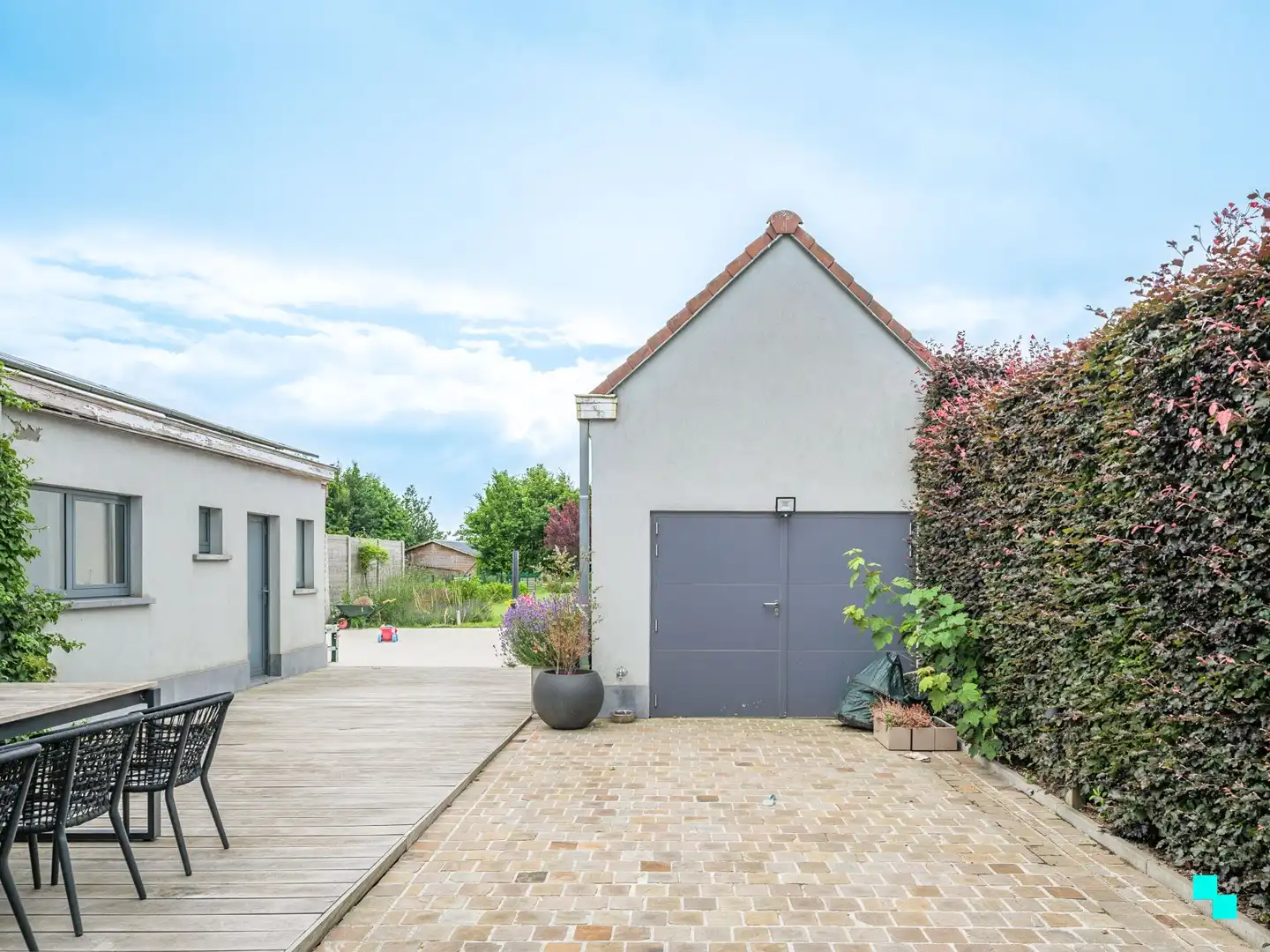 Ruim halfopen met grote tuin in Meilegem foto 17