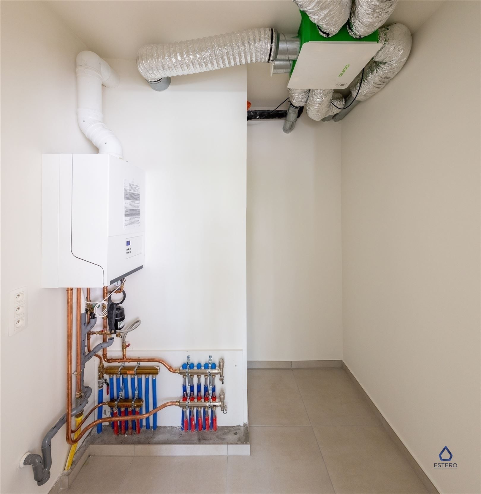 Mooi afgewerkt nieuwbouwappartement met 2 slaapkamers foto 9