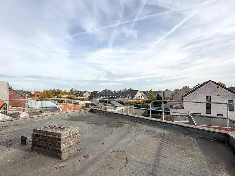 Dakappartement met 1 slaapkamer en garage in hartje Beveren foto 9