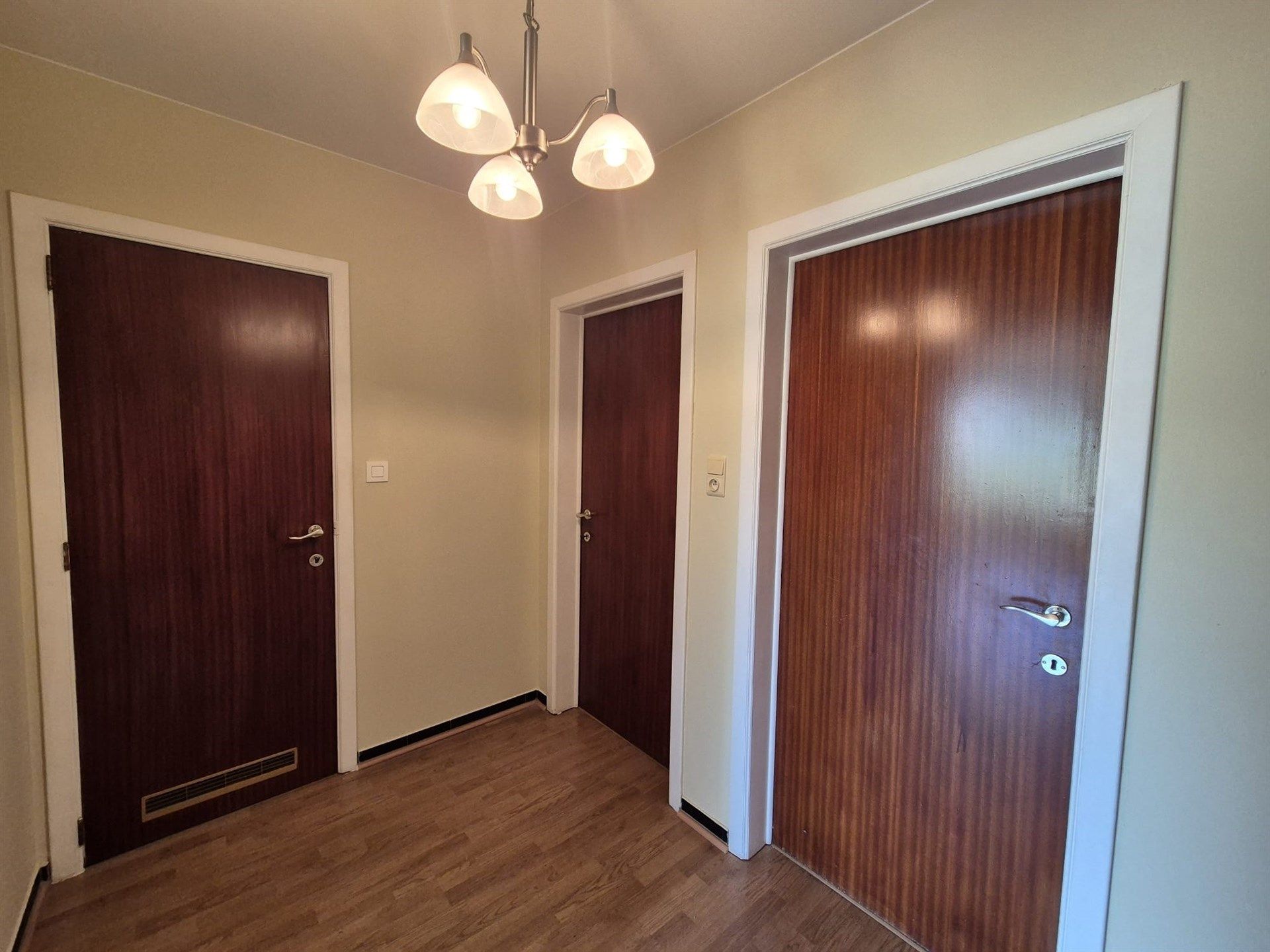 Gunstig gelegen appartement met garage.  foto 15