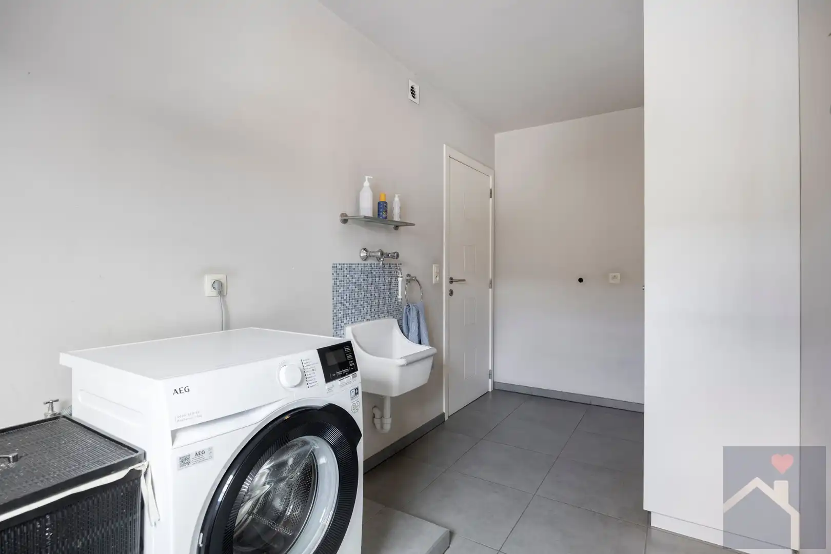 🐴 WONEN MET JE PAARDEN AAN HUIS? DIT IS ER ÉÉN OM TE BEKIJKEN! 🏡 foto 14