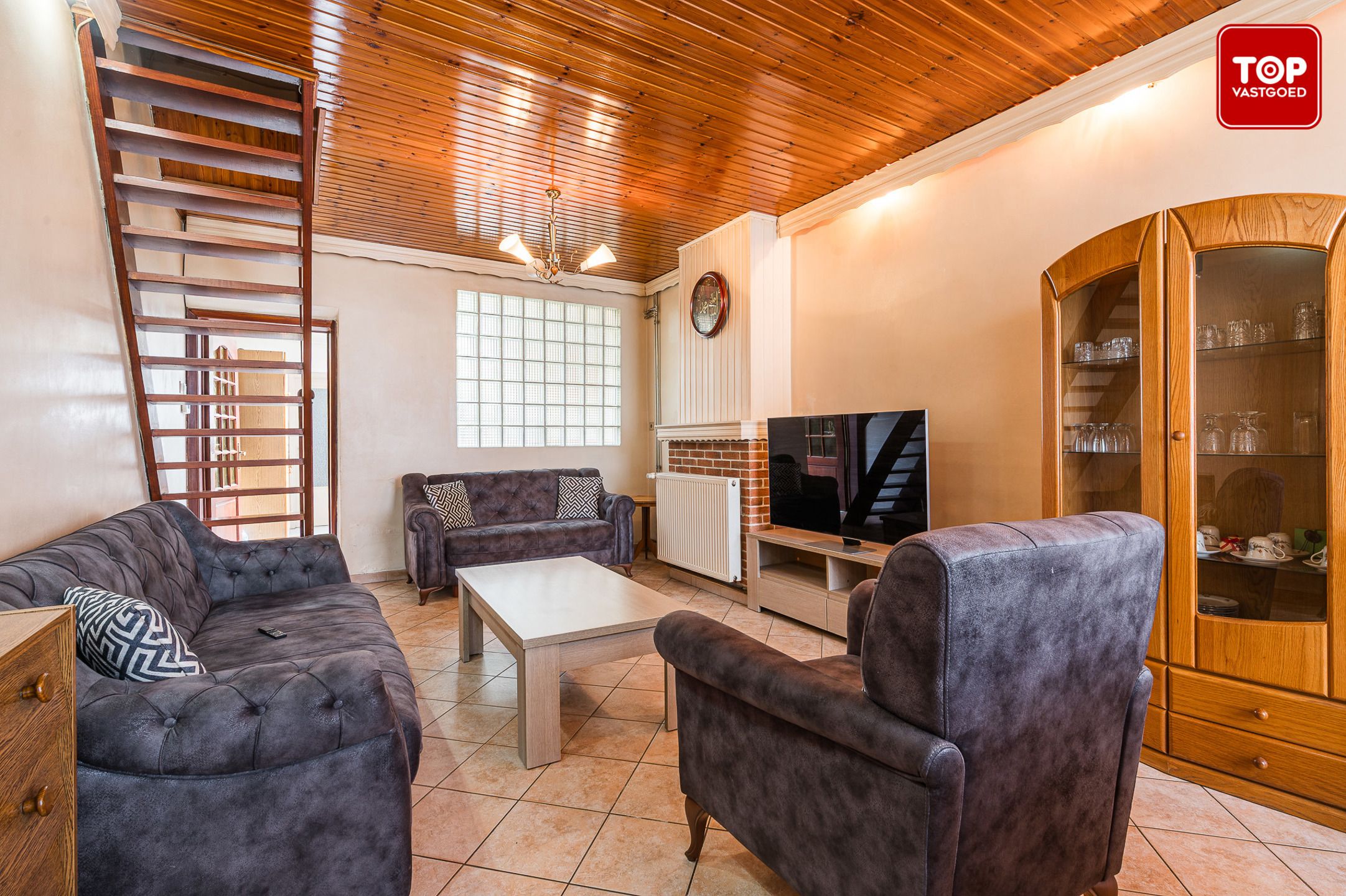 Op te frissen woning met 4 slaapkamers op gunstige locatie.  foto 6