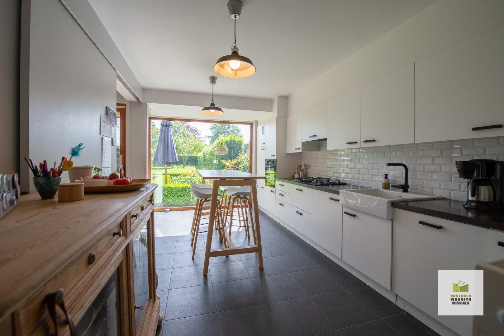 Recente instapklare woning met 3 slpk op perceel van 687m2 in centrum Sint-Jan (Wingene) foto 11