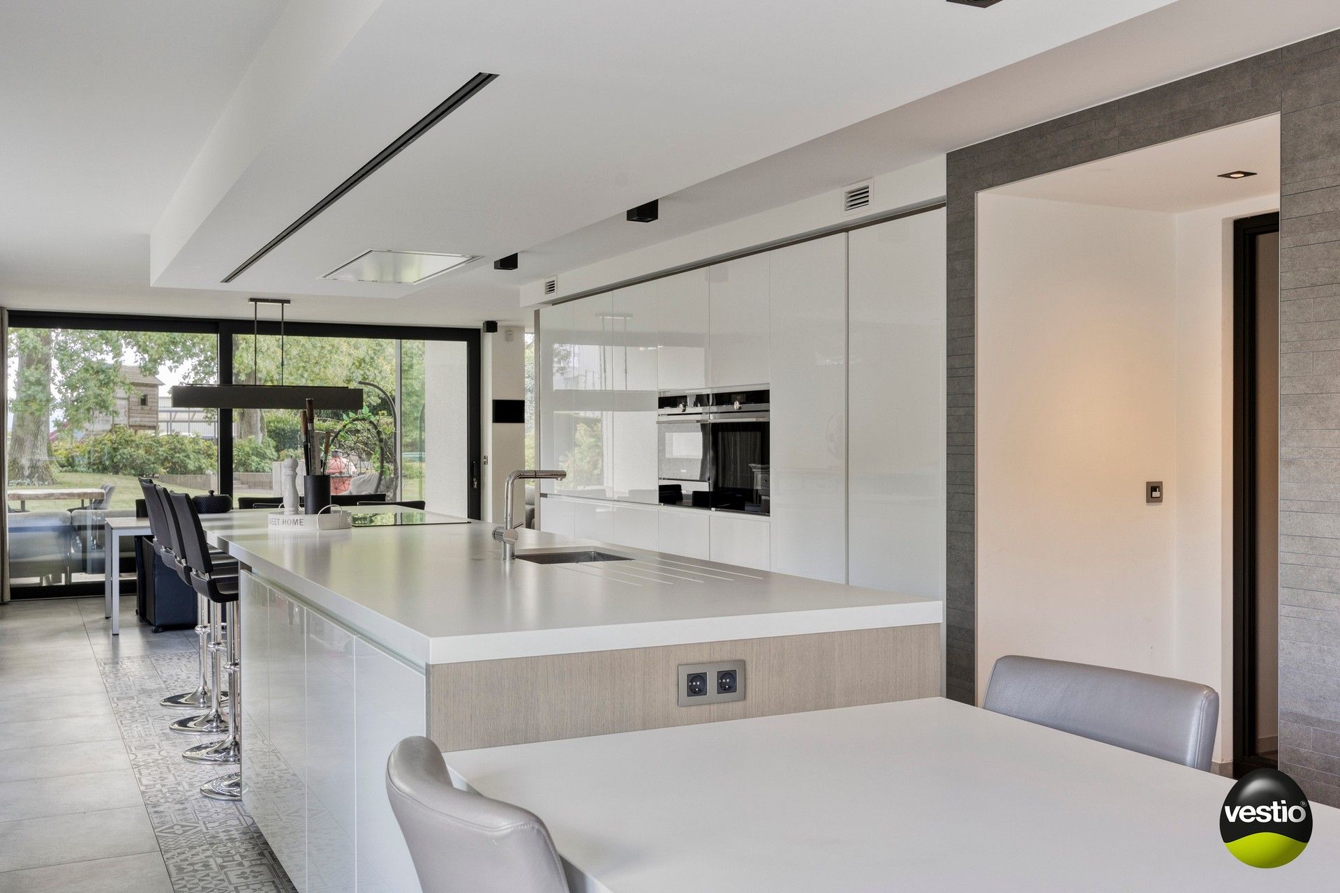 Luxueuze open bebouwing op mooi perceel van ca. 30 are. foto 13