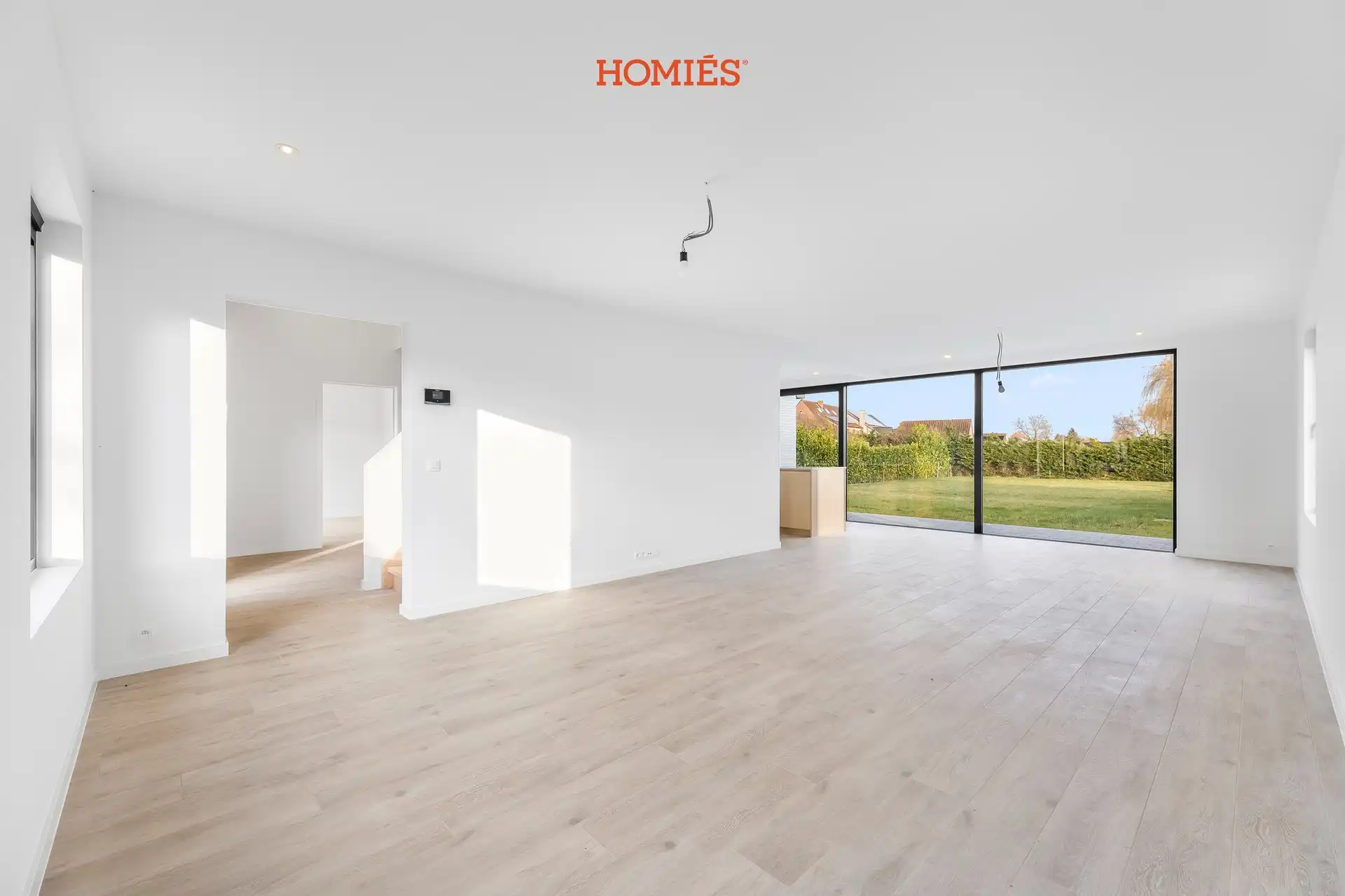 Volledig gerenoveerde woning met 4 slaapkamers foto 3