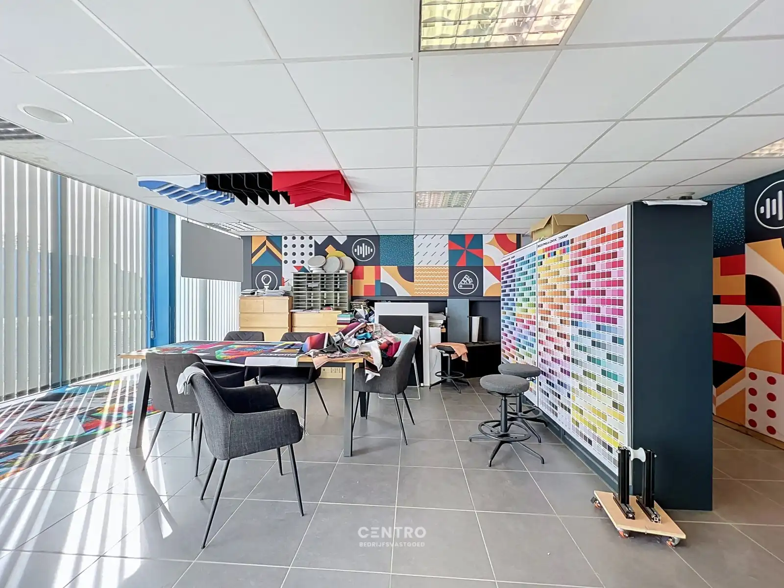 Multifunctioneel bedrijfsgebouw op een perceel van 10.321 m² te Kuurne! foto 31