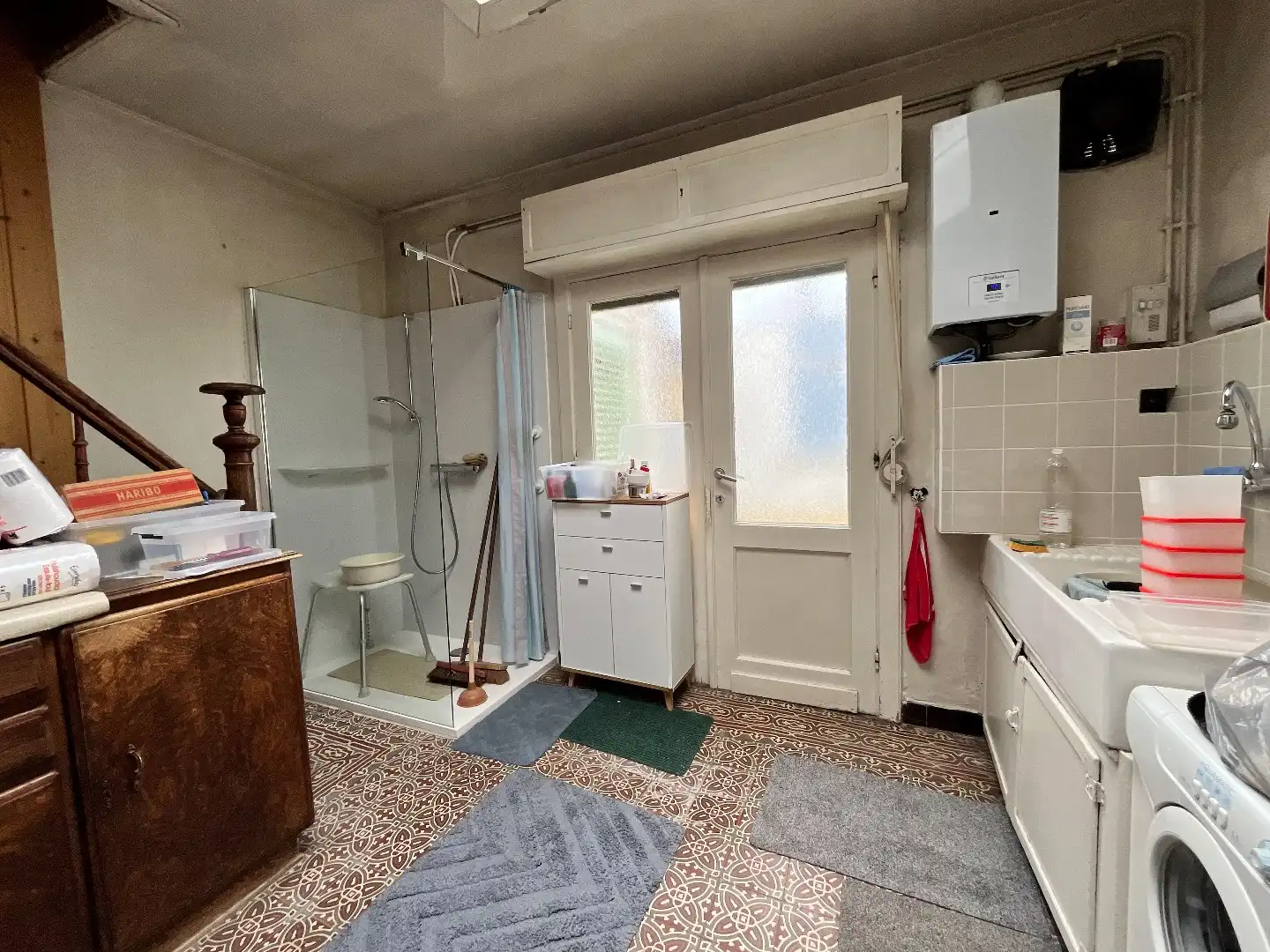 Te renoveren stadswoning met 4 slpk, koer en garage foto 13