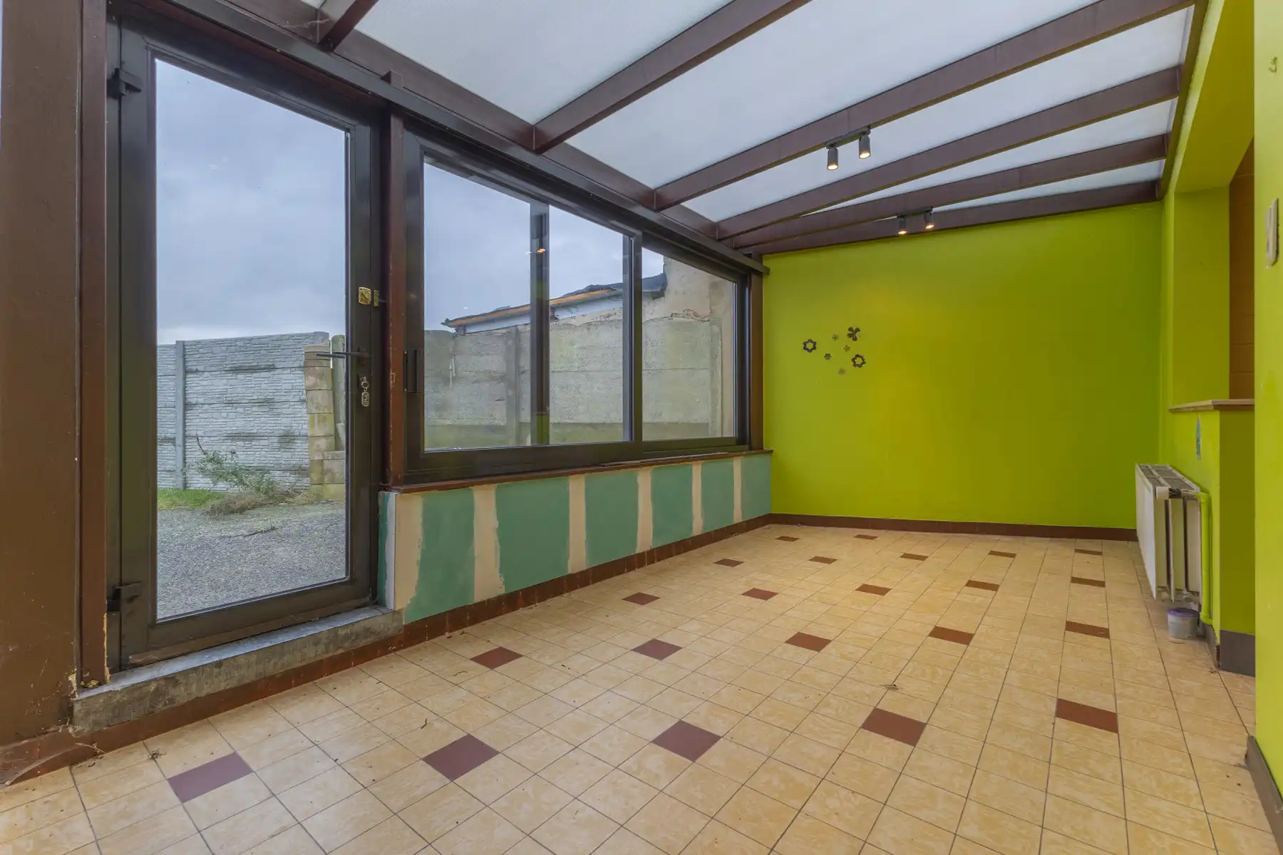 Ruime en gunstig gelegen woning met 3 slaapkamers en garage foto 11