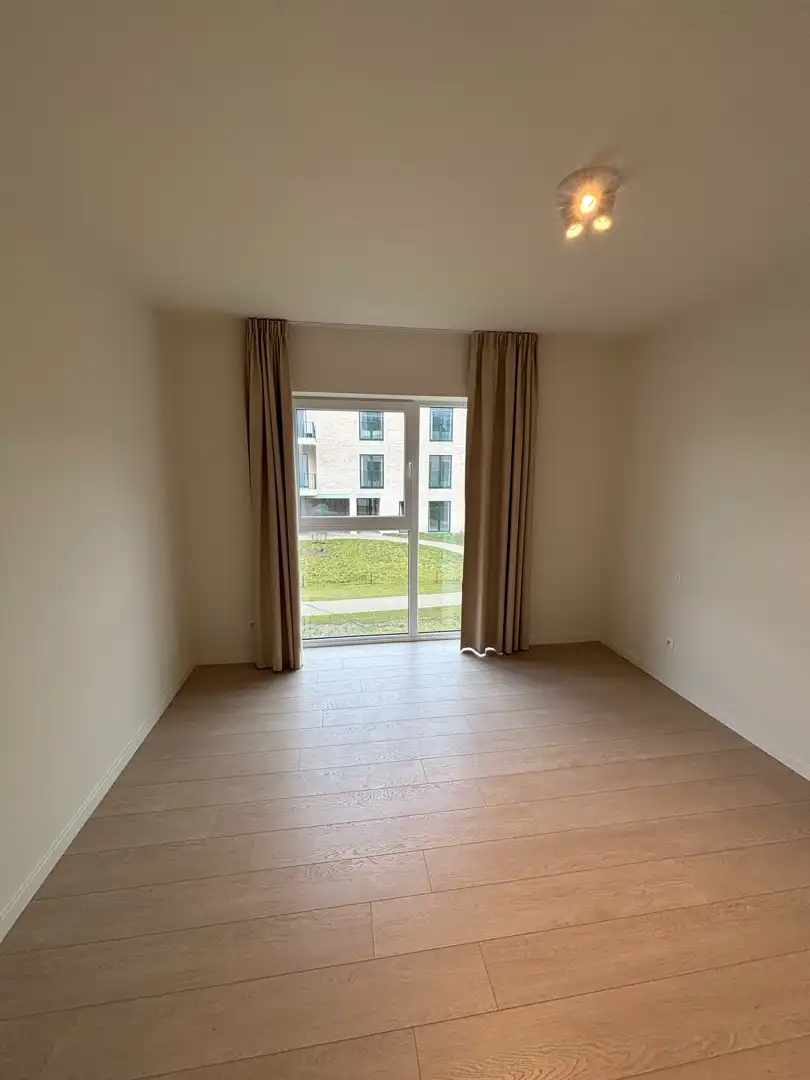 Nieuwbouw 2-slaapkamerappartement met terras foto 8