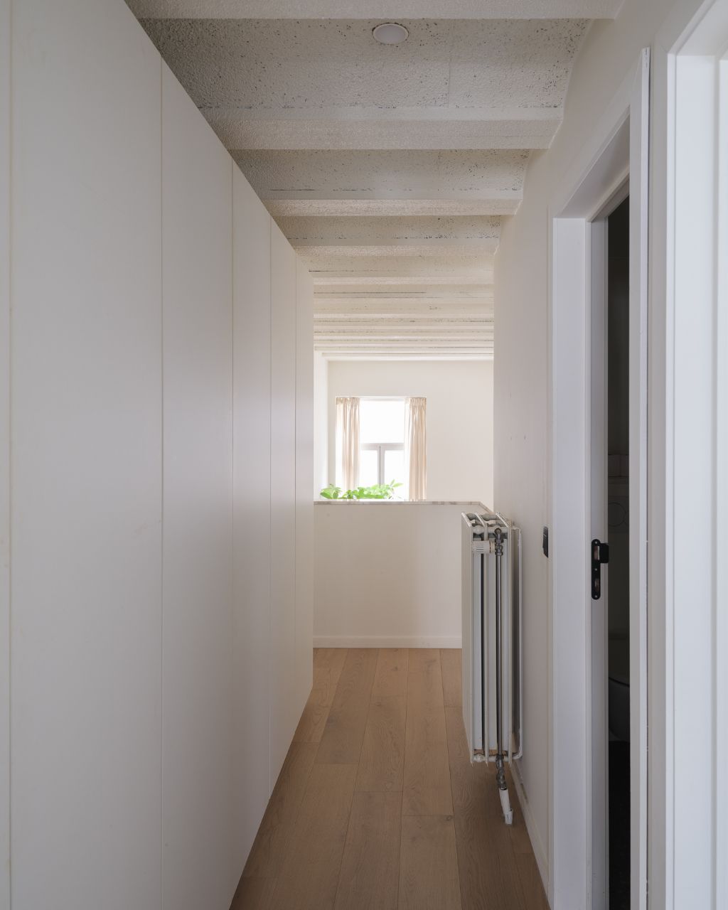 Toplocatie Centrum Gent – Stijlvol 2 slpk-appartement met ‘loft-allures’ en buitenruimte in de Koningstraat. foto 14