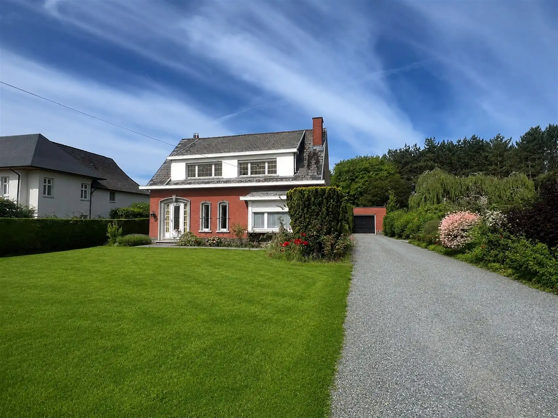 Hoofdfoto van de publicatie: Te renoveren villa op een perceel van 2.059 m²!