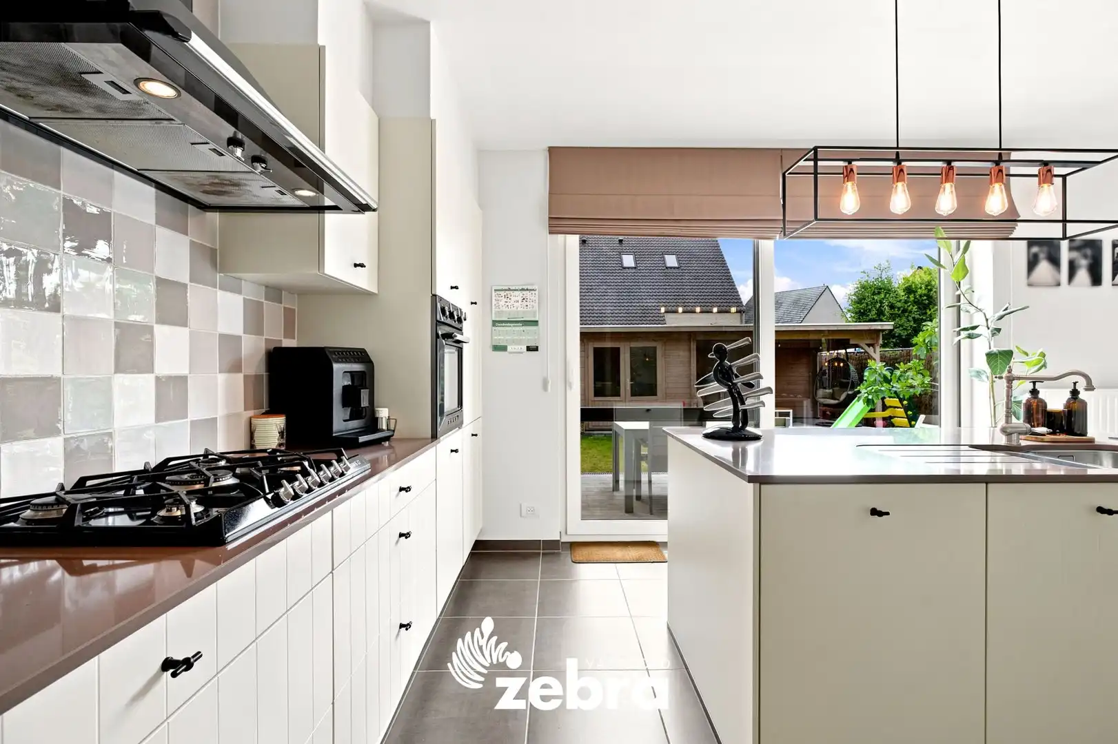 Modern wooncomfort in een instapklare woning met 4 slaapkamers! foto 11