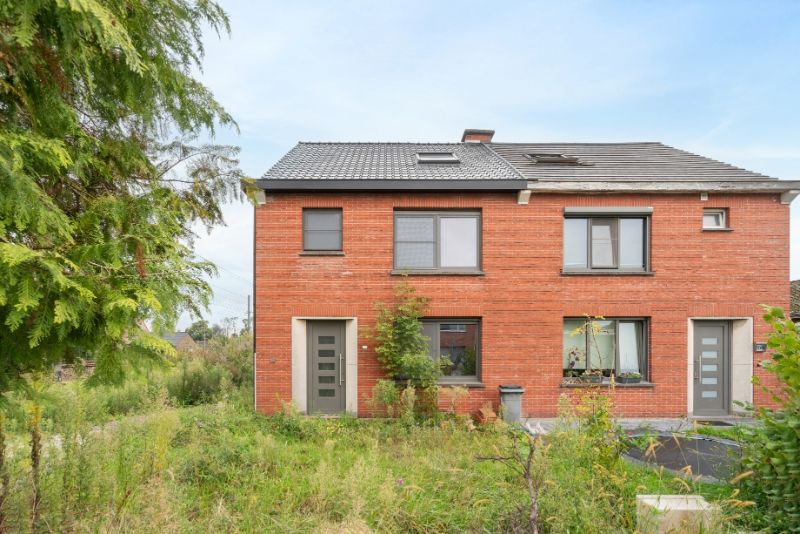 Woning HOB op 415m² grondoppervlak foto {{pictureIndex}}