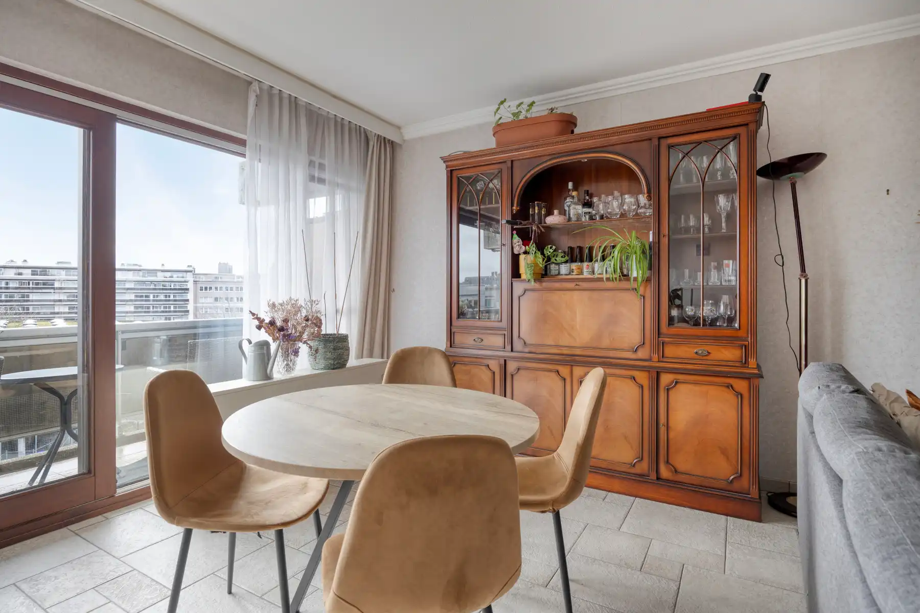 Appartement met 2 slaapkamers, terras, kelder (+ ev. garage) foto 6