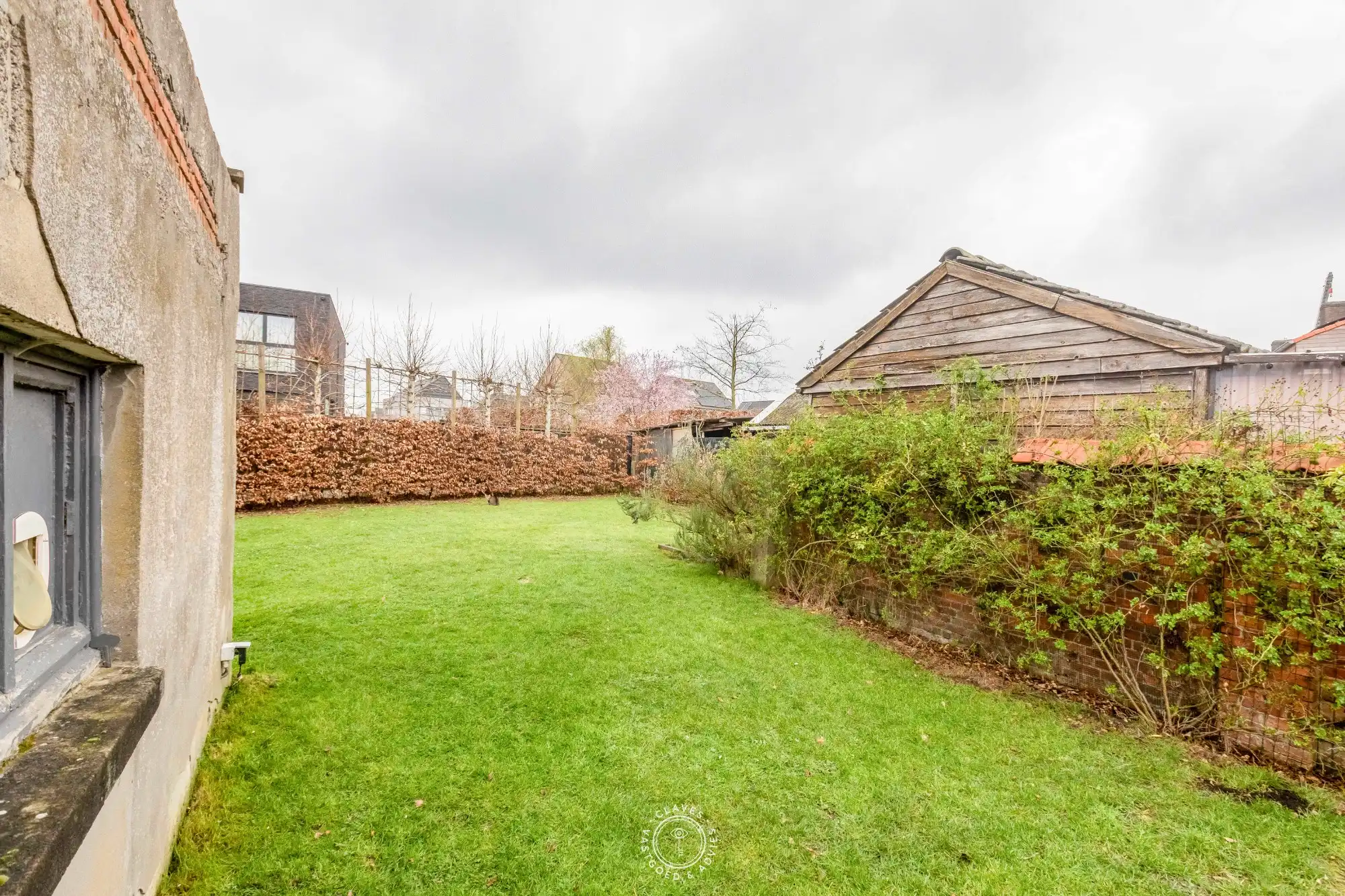 Verzorgde en gerenoveerde woning met zuidwest gerichte tuin foto 19