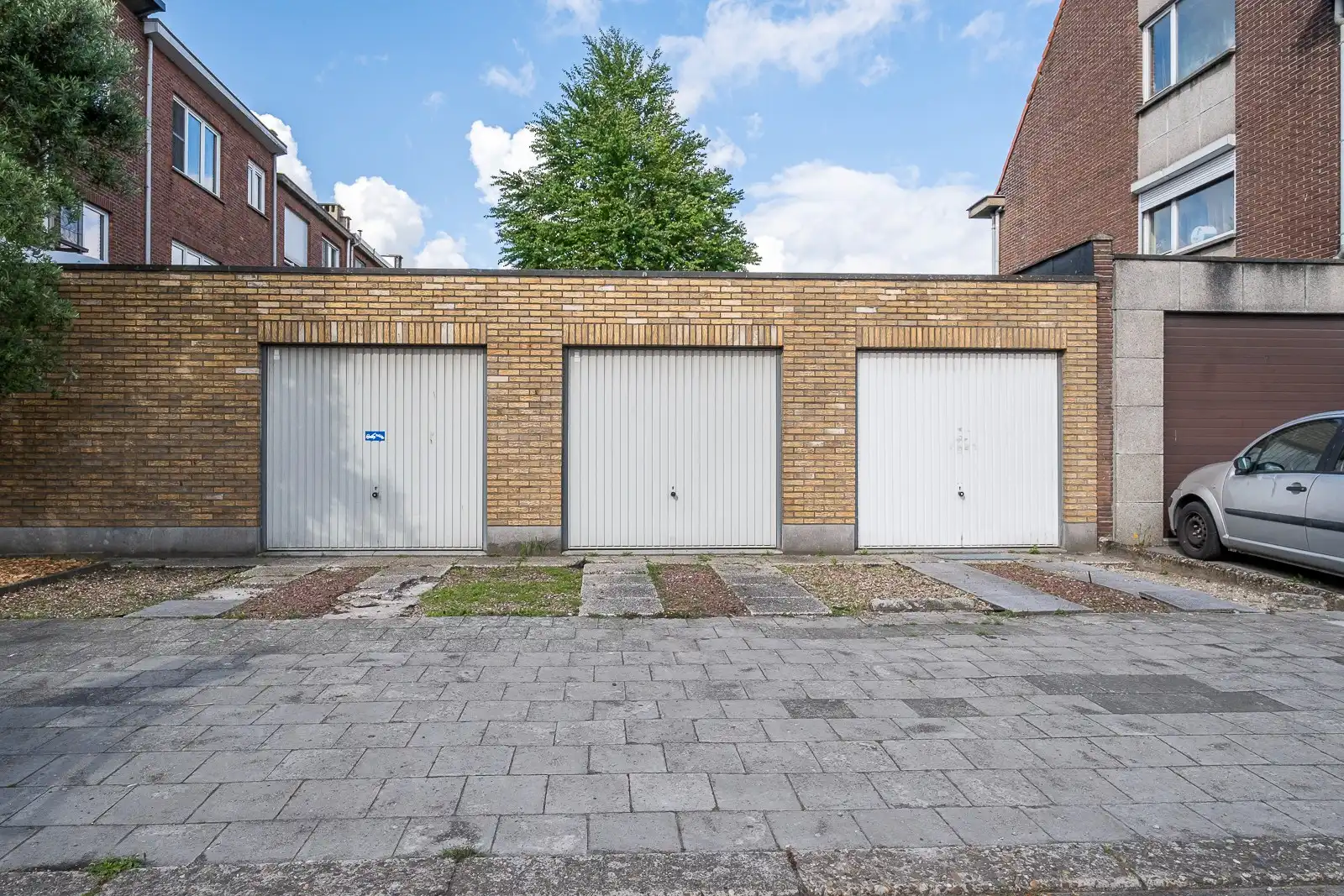 Gerenoveerd appartement met garagebox foto 14