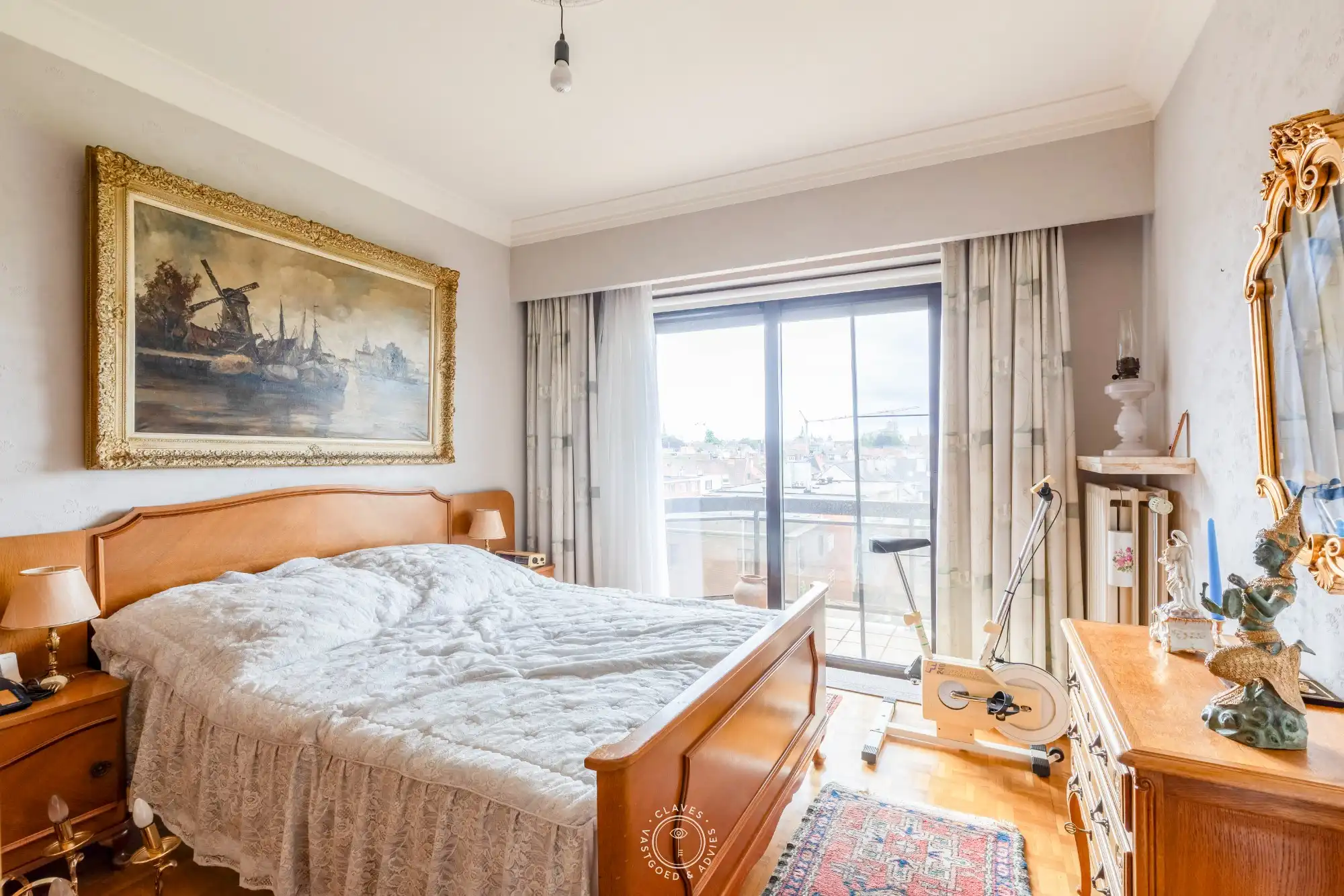 Bijzonder ruim appartement met zuidgericht terras foto 10