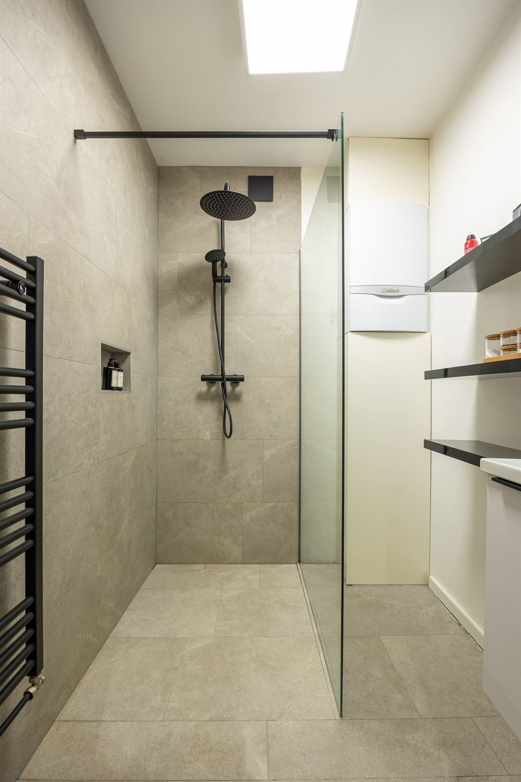 Instapklaar tweeslaapkamer appartement in de Groenenhoek foto 12