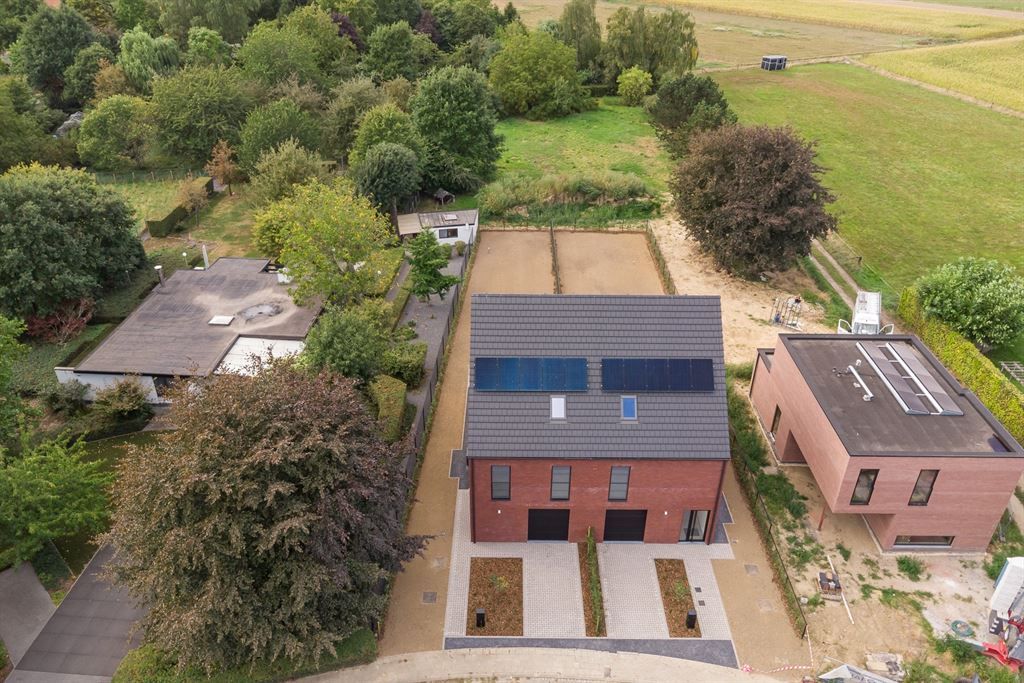 Nieuwbouwwoning op een zeer rustige locatie! foto 31