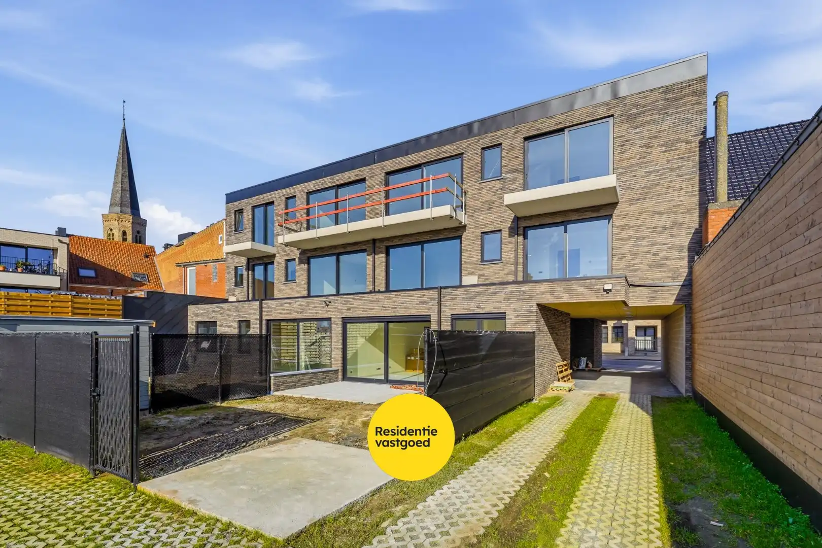 Prachtig 1-slaapkamer appartement met zonnige terras op het 1ste verdiep in residentie Victor foto 4
