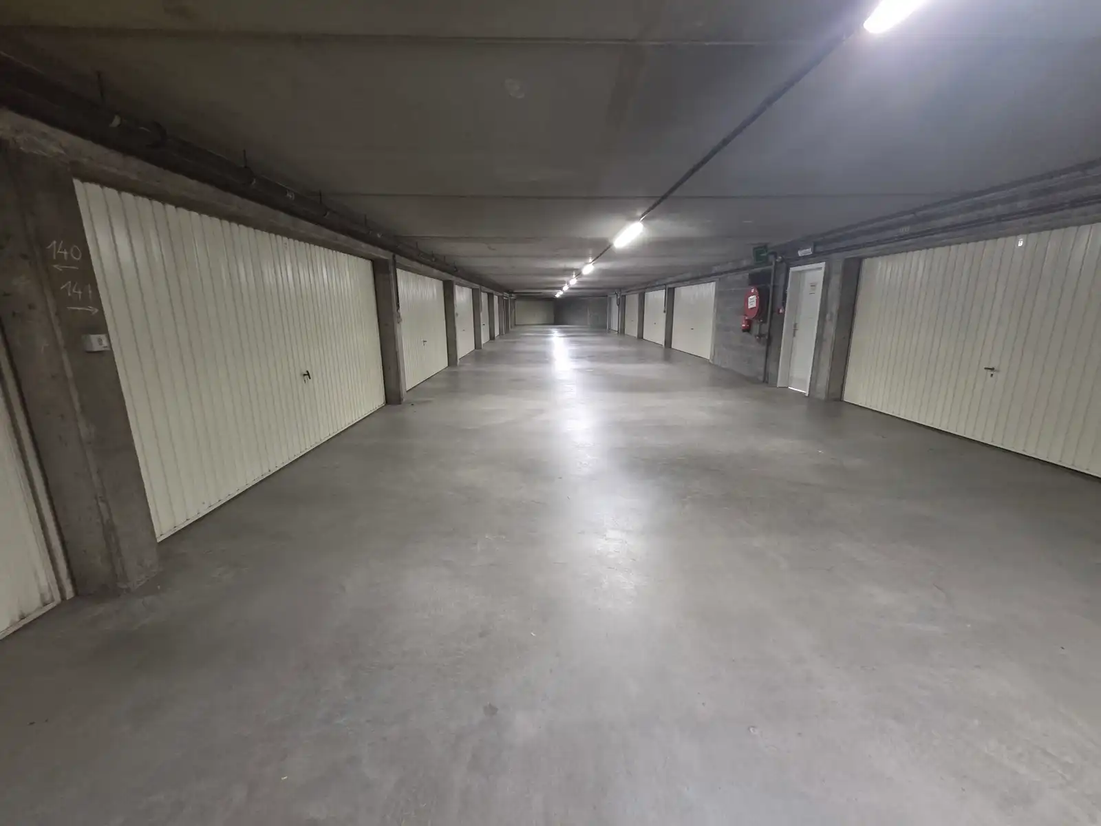Instapklaar appartement met dubbele garage op de Veemarkt!!! foto 29