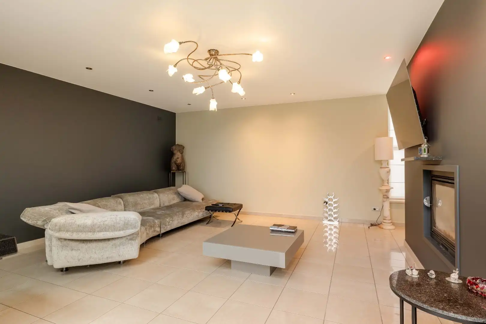 RUIME VILLA MET AGRARISCH ZICHT ÉN RUIMTE VOOR PRAKTIJK/BIJBEROEP! foto 10