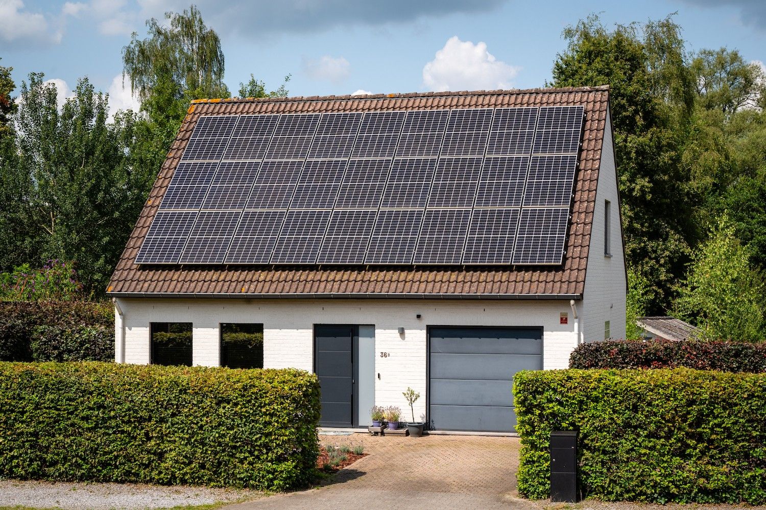 Vrijstaande woning, volledig vernieuwd, gelegen in een zeer rustige straat met prachtig groen verzicht foto 10