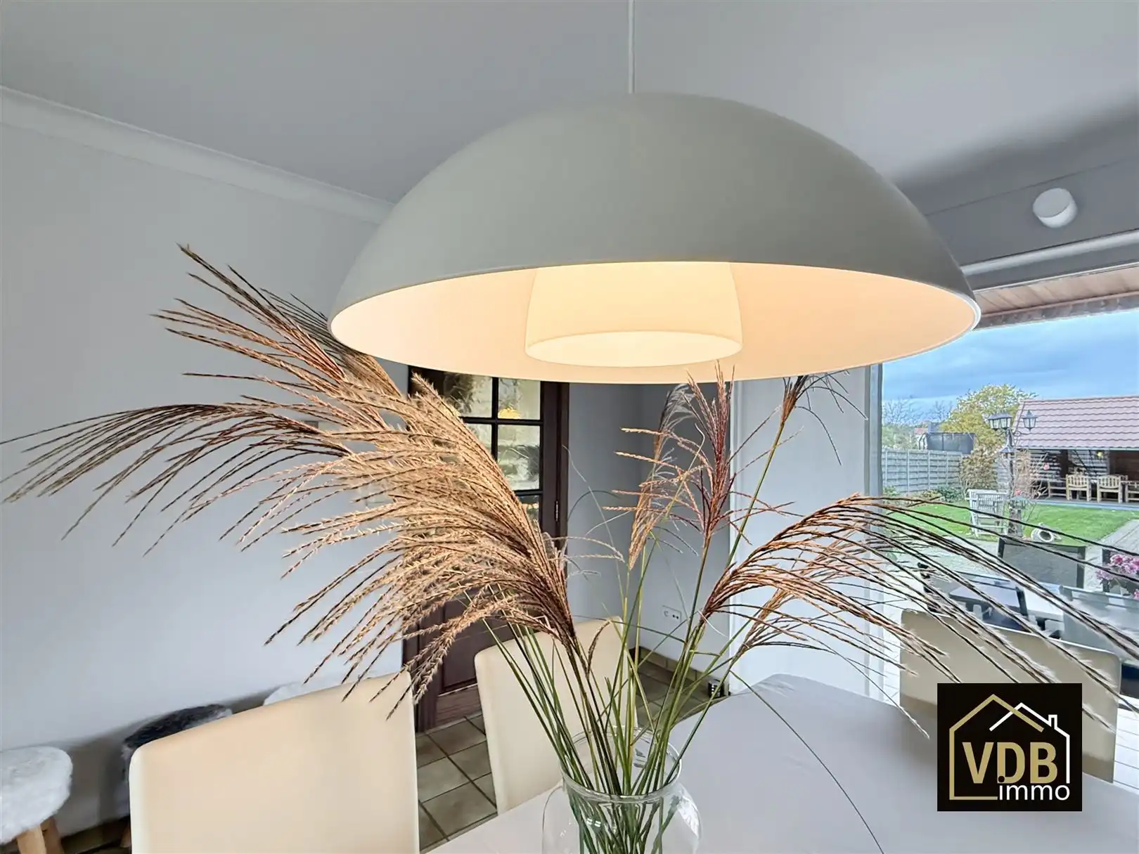 Instapklare halfopen bebouwing met 3 slaapkamers foto 34