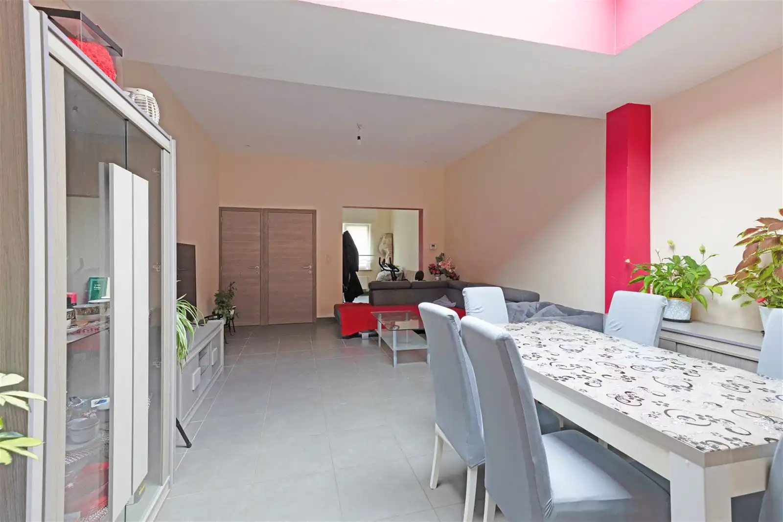 Instapklare woning met ruime tuin op topligging in Aalst foto 6