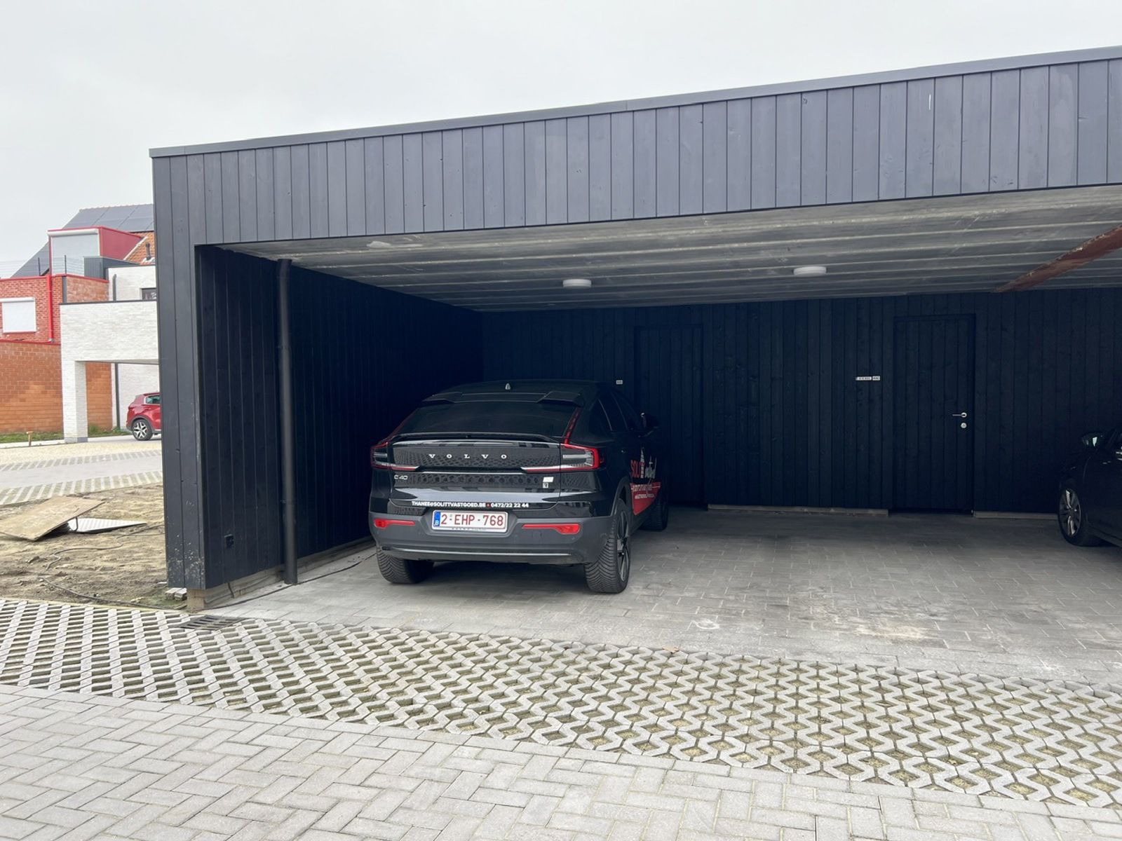 App (2023) met 2 slpk, groot terras (60m²) en carport foto 20