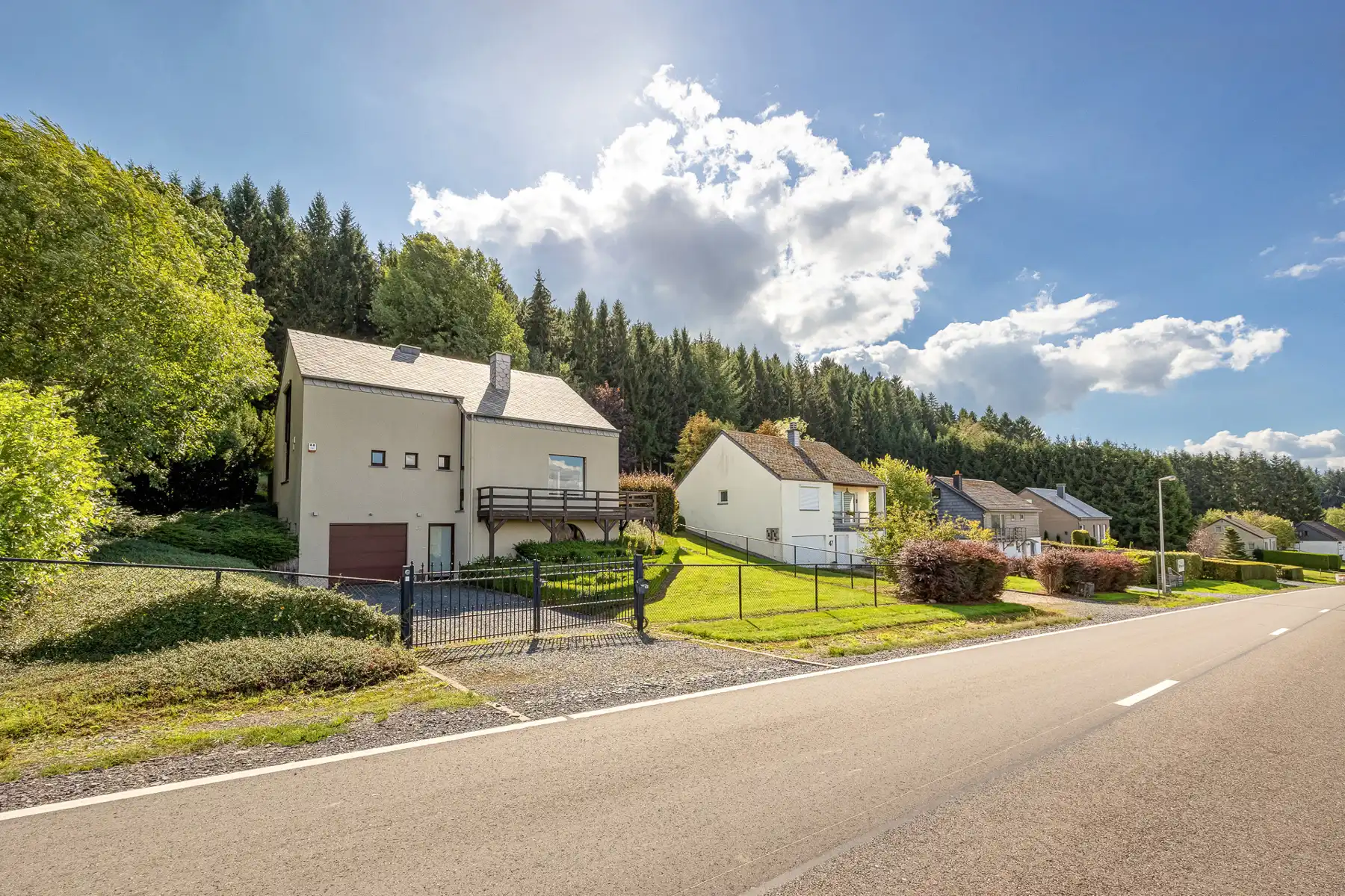 Woning 4 slpk. met uitzicht nabij het stuwmeer van Nisramont foto 2