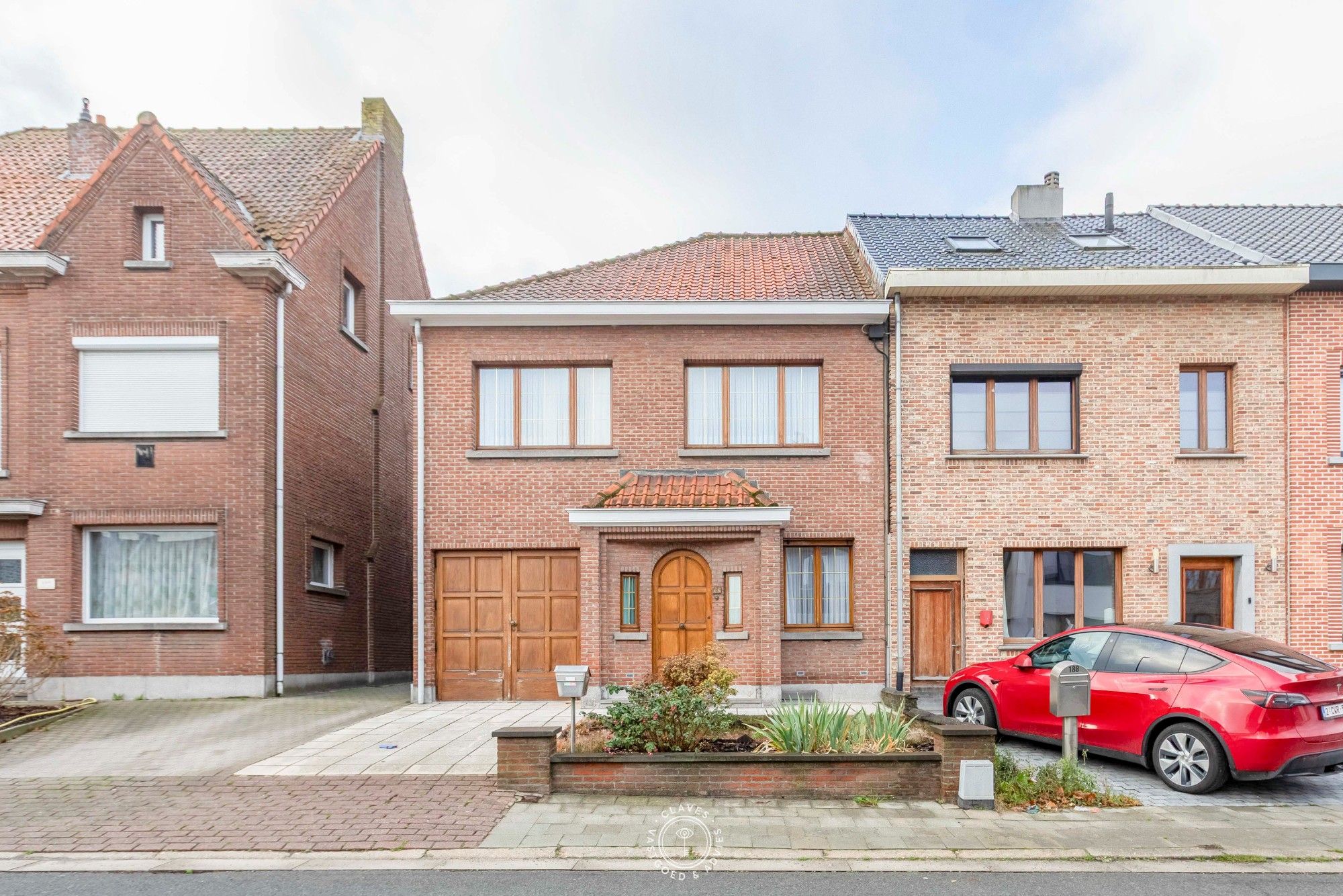 Hoofdfoto van de publicatie: Ruime woning met garage en een prachtig uitzicht