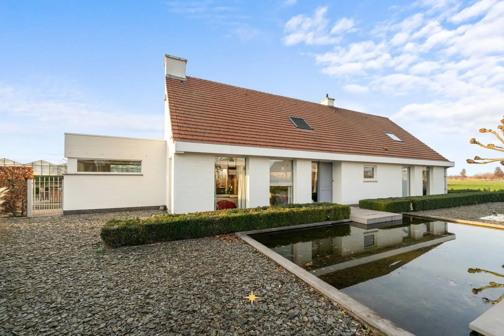 Prachtige villa met loods en serrecomplex op ± 2 HA te Laarne zonder bedrijfsovername foto 3