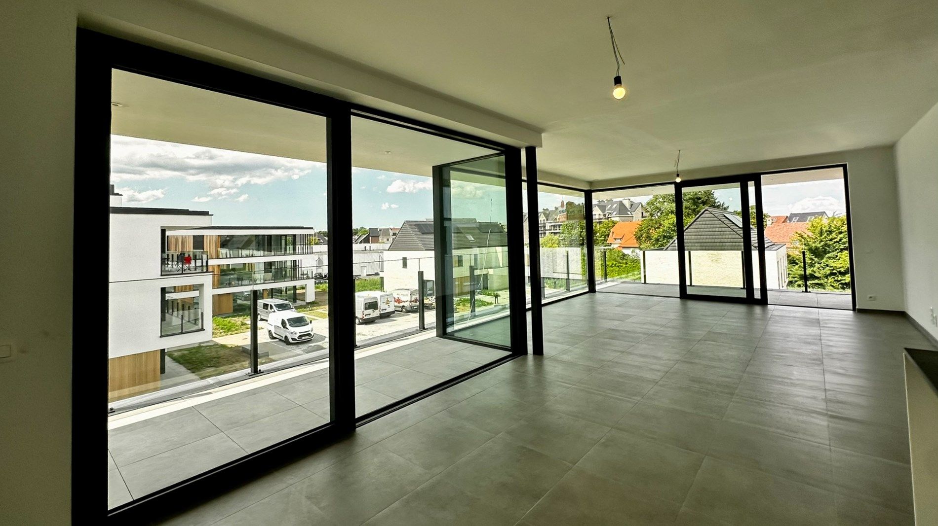Uitzonderlijk en luxueus nieuwbouwappartement met 2 badkamers, 2 terrassen en autostaanplaats foto 4