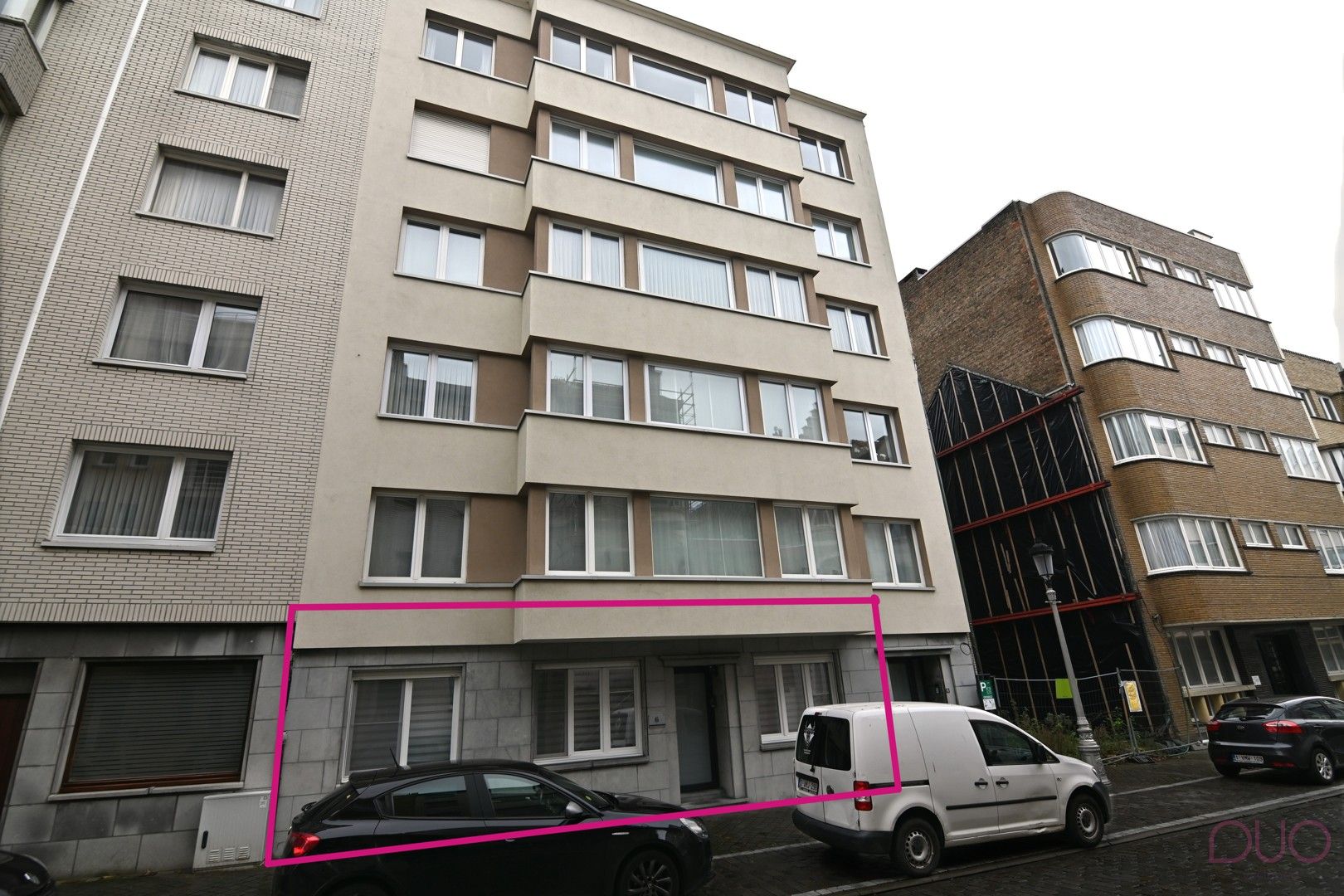 Stijlvol wonen vlak bij zee – volledig gerenoveerd gelijkvloers 3 slaapkamer appartement in de statige Warschaustraat foto 23