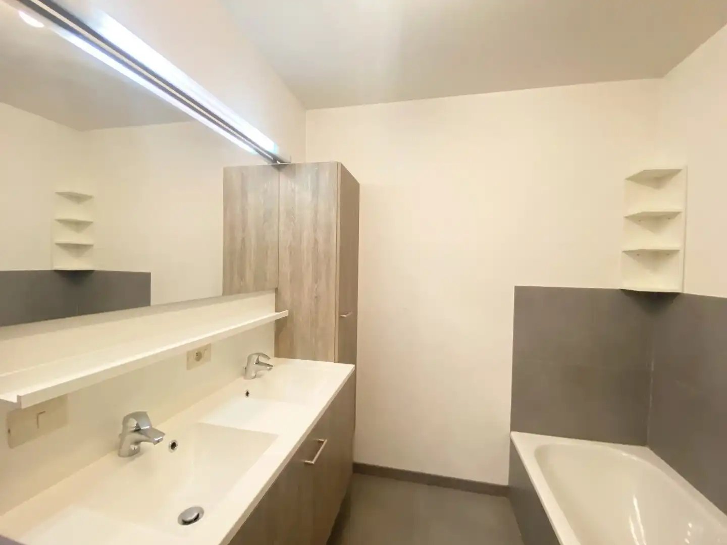 APPARTEMENT MET 3 SLAAPKAMERS EN GARAGEBOX IN HARTJE WAKKEN!!!!!! foto 10