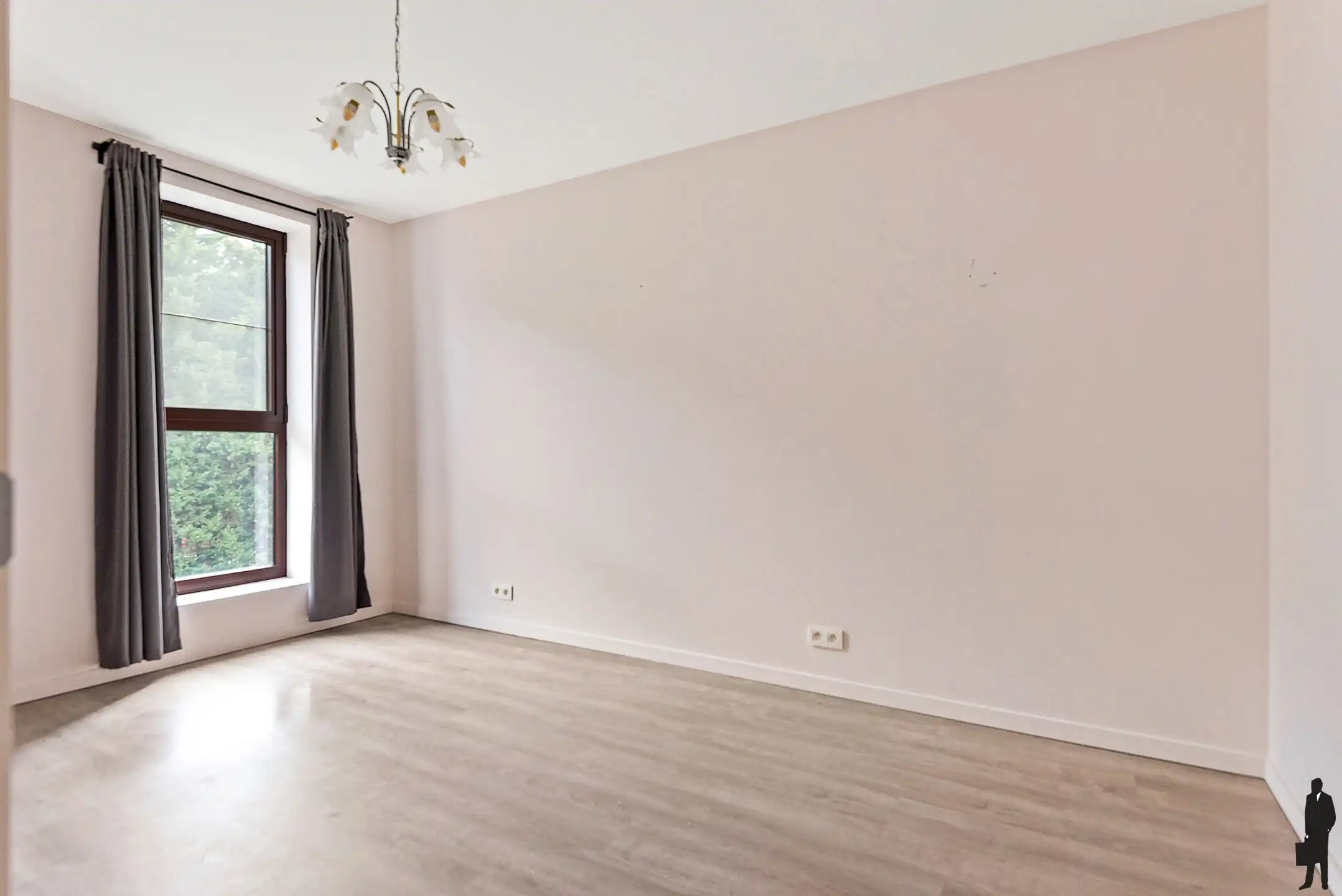 Modern appartement met 2 slaapkamers en overdekt terras foto 15