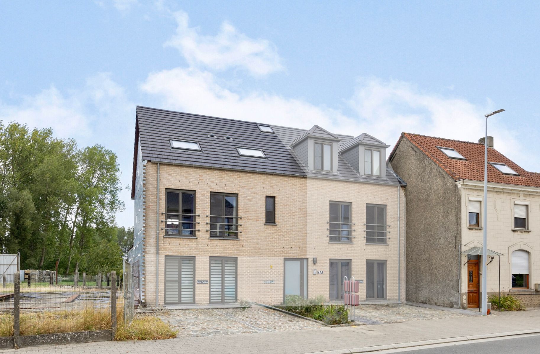 Appartement te koop foto {{pictureIndex}}