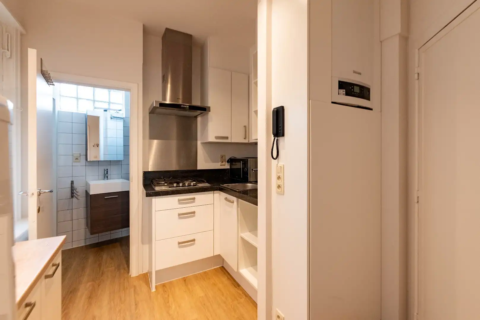 Gezellig appartement op goede ligging foto 8