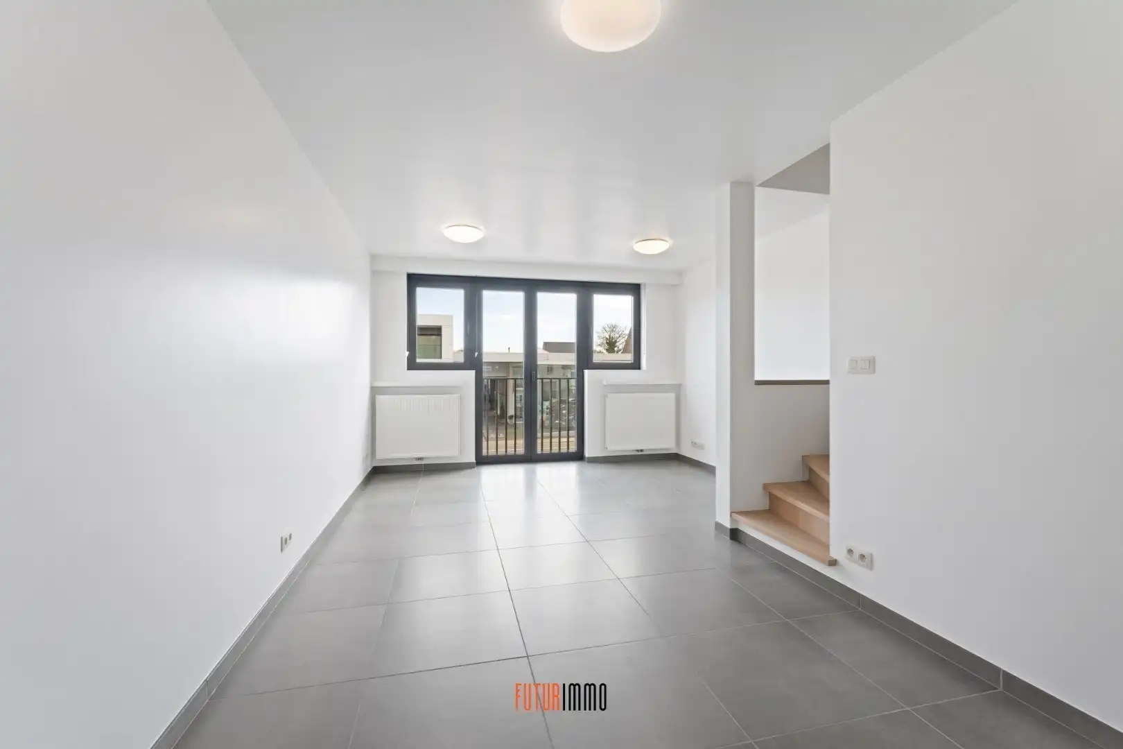 Opbrengsteigendom: duplexappartement + 12 garages foto 4