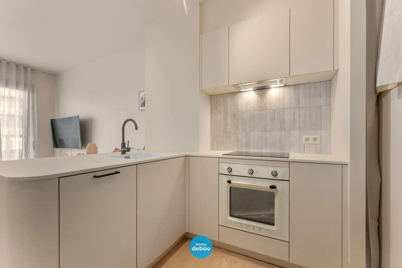 Compleet gerenoveerde studio op topligging foto 3