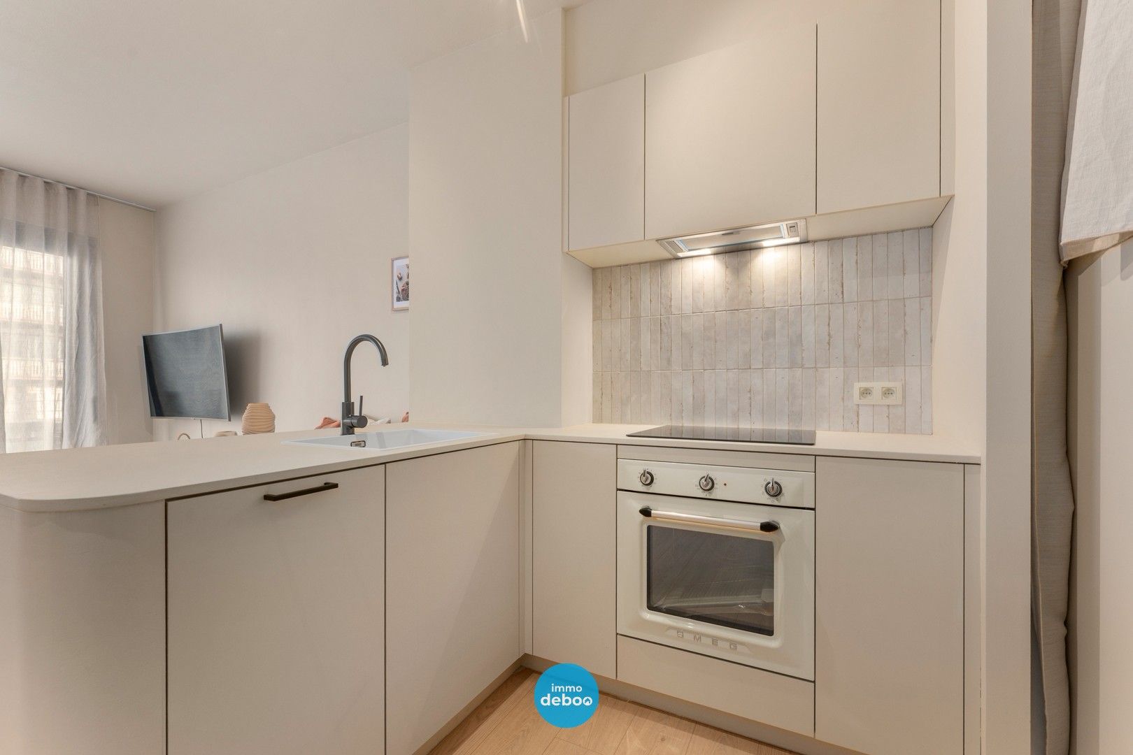 Compleet gerenoveerde studio op topligging foto 3